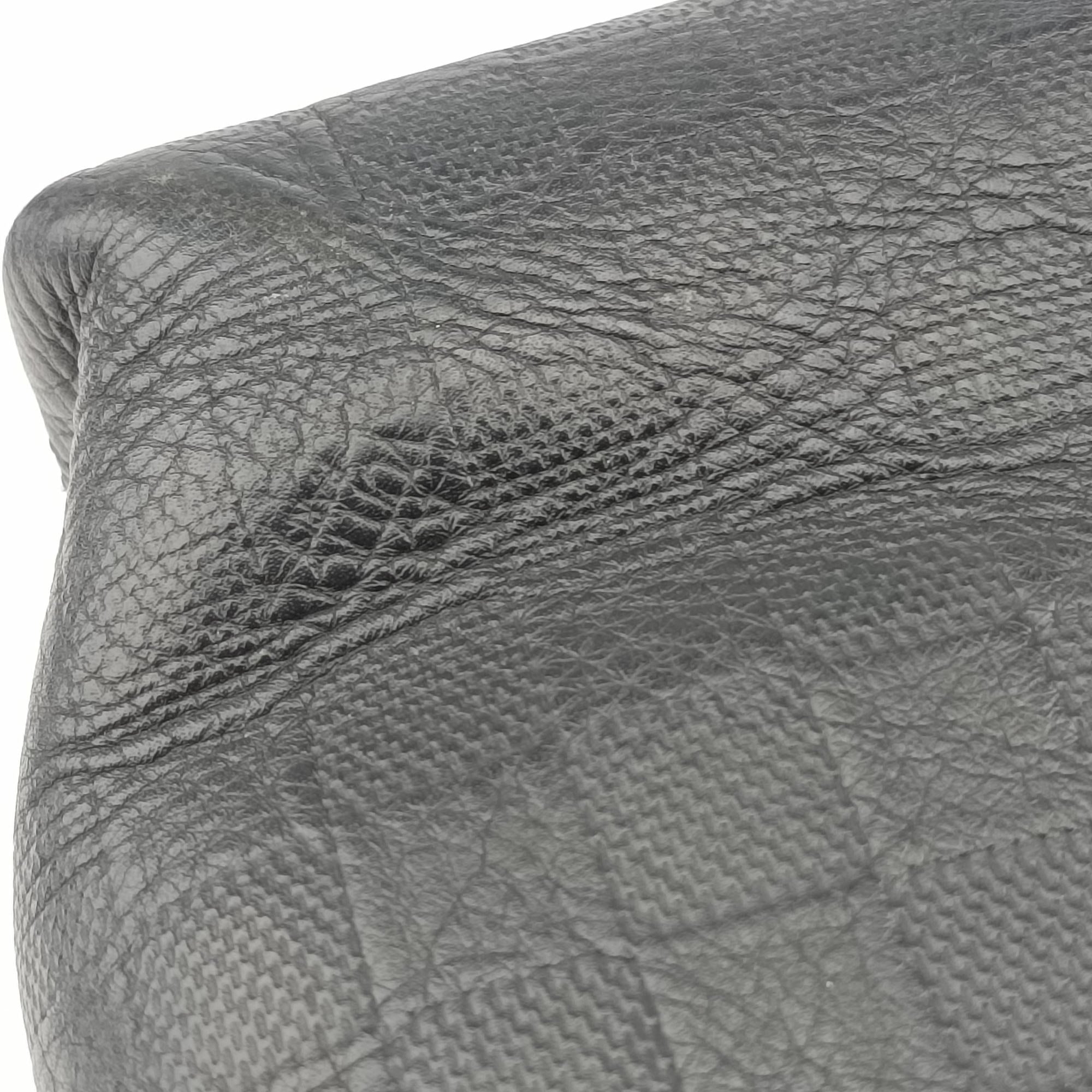 Secondhand Louis Vuitton Porte Documents Jour Noir Damier Graphite N48224 handbag | stylenewstar
