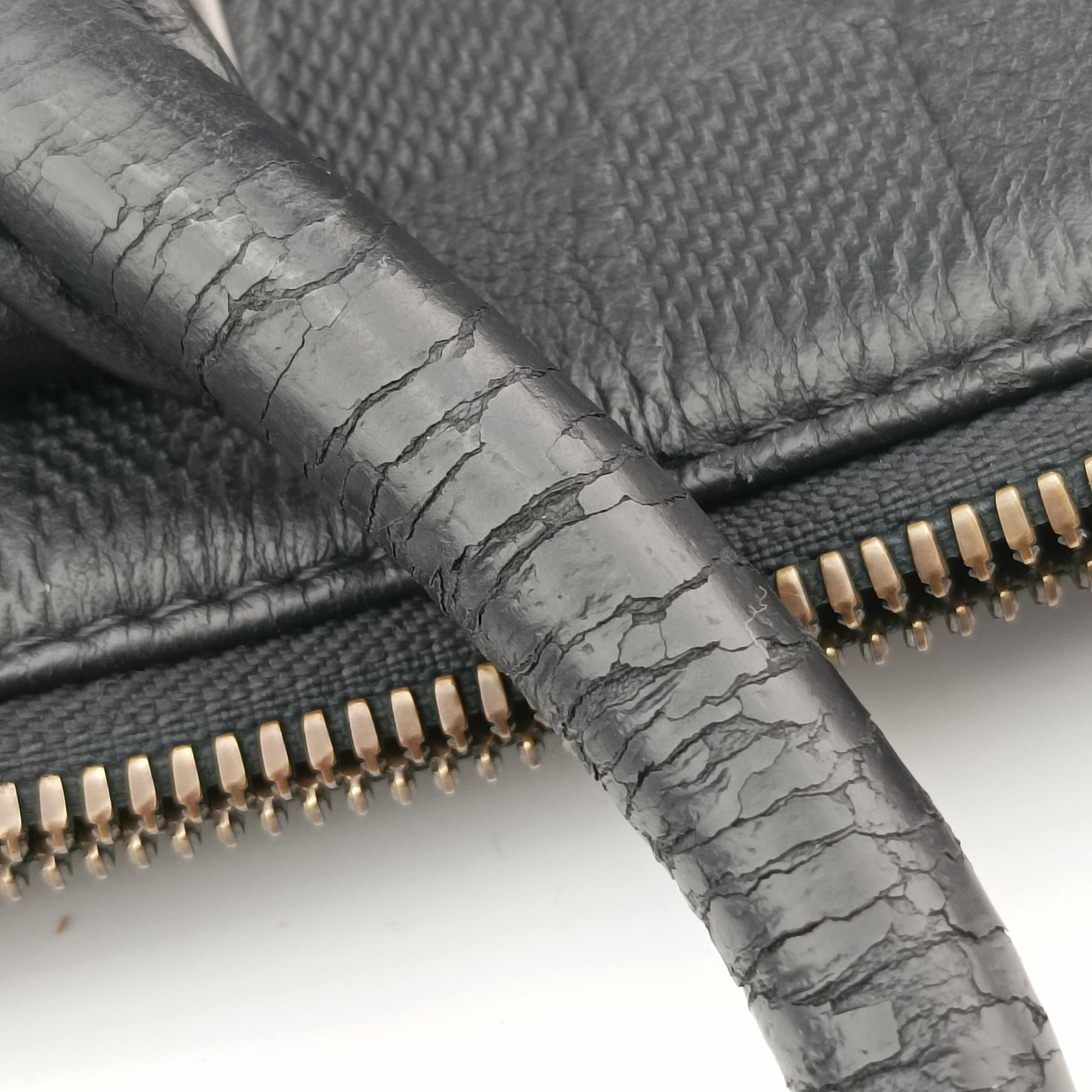 Secondhand Louis Vuitton Porte Documents Jour Noir Damier Graphite N48224 handbag | stylenewstar