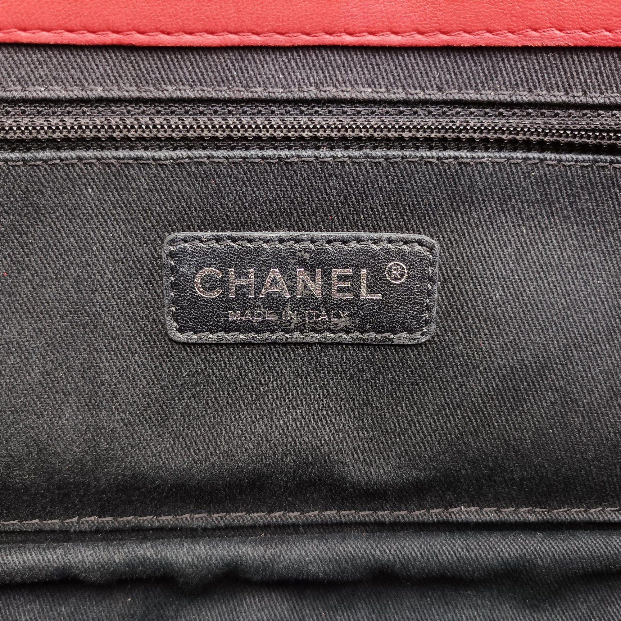 Secondhand Chanel Paris-Byzance Take Away Flap Red lambskin A66738 shoulderbag | stylenewstar