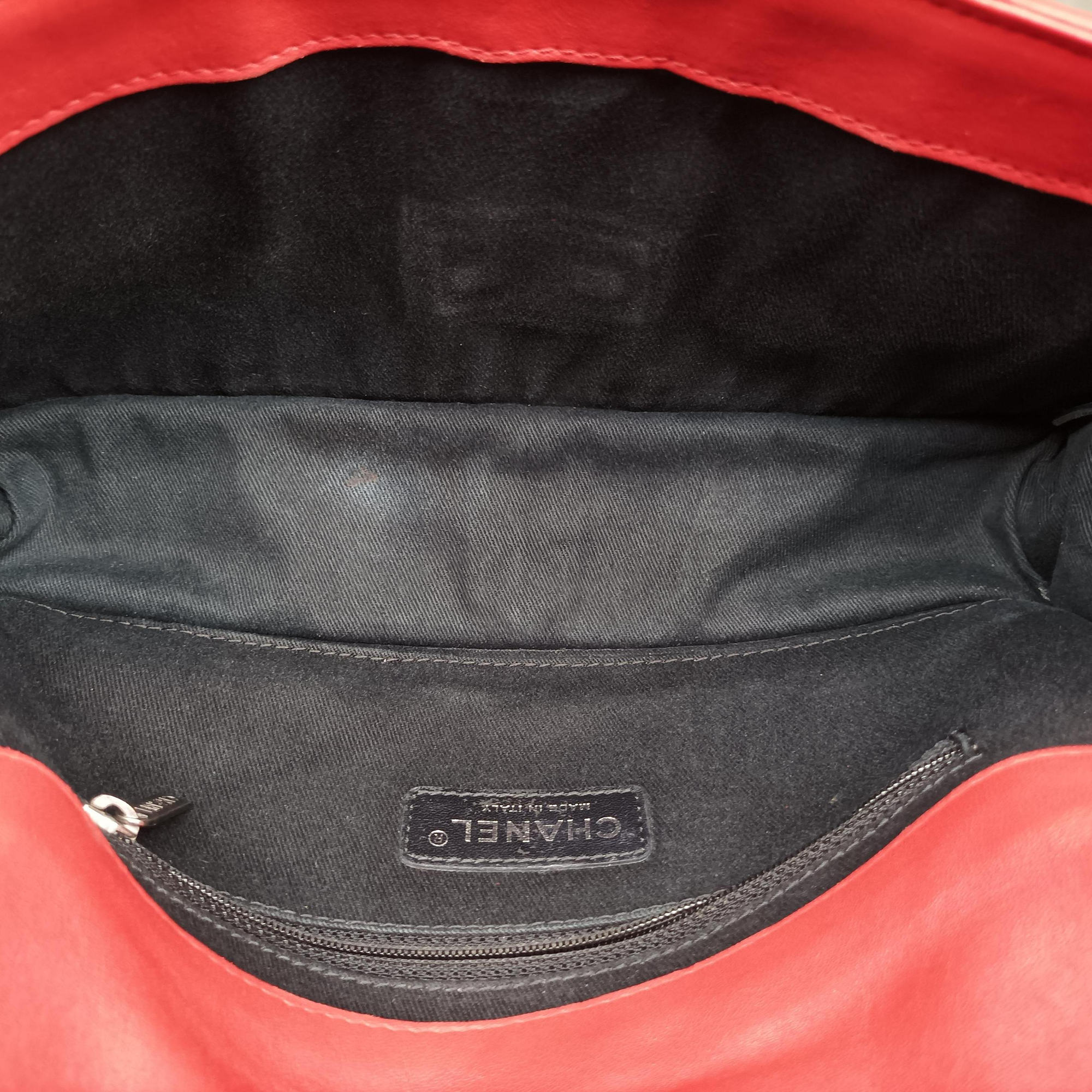 Secondhand Chanel Paris-Byzance Take Away Flap Red lambskin A66738 shoulderbag | stylenewstar