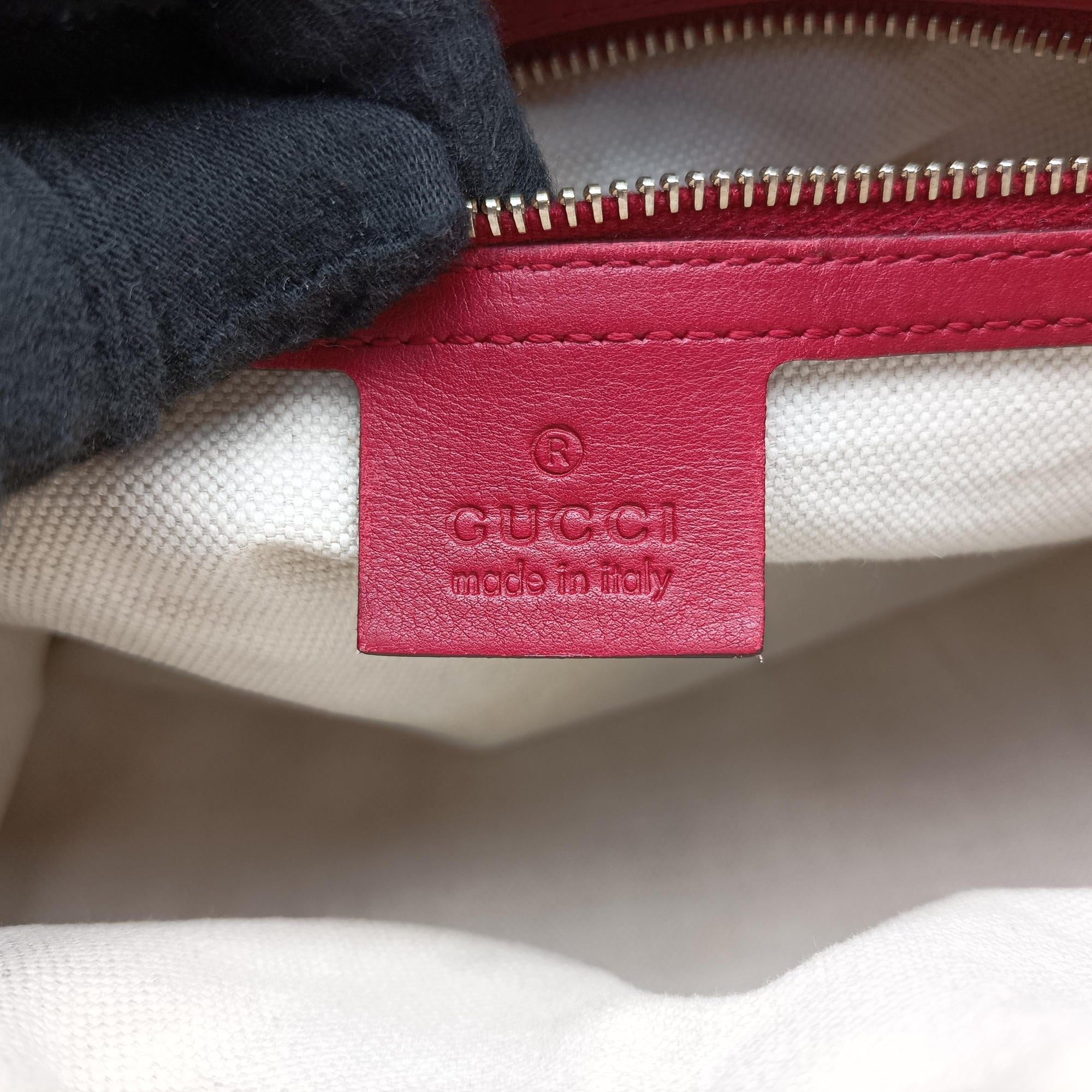 Pre-owned Gucci Sherry Line Red Leather 247205 shoulderbag | stylenewstar