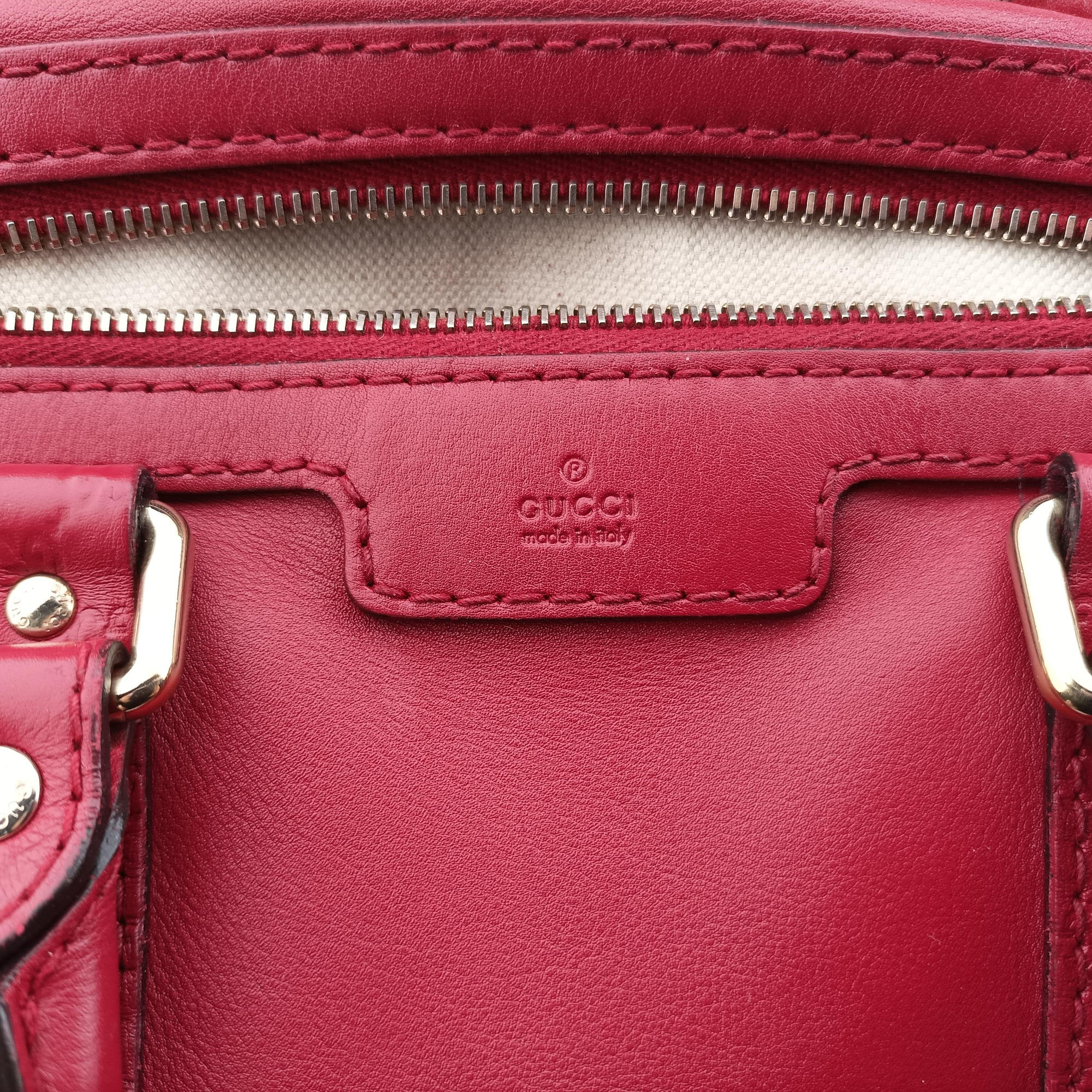 Pre-owned Gucci Sherry Line Red Leather 247205 shoulderbag | stylenewstar
