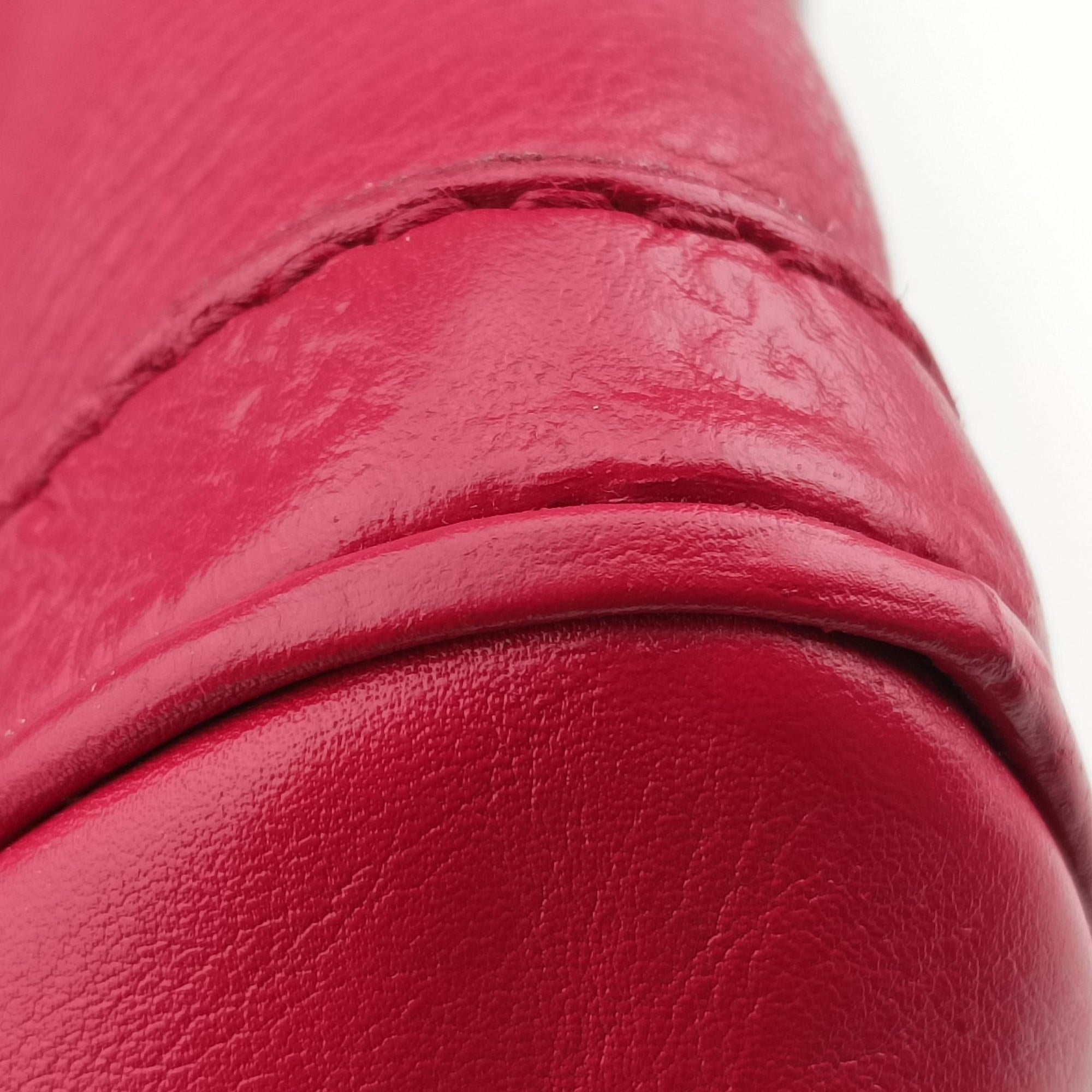 Pre-owned Gucci Sherry Line Red Leather 247205 shoulderbag | stylenewstar
