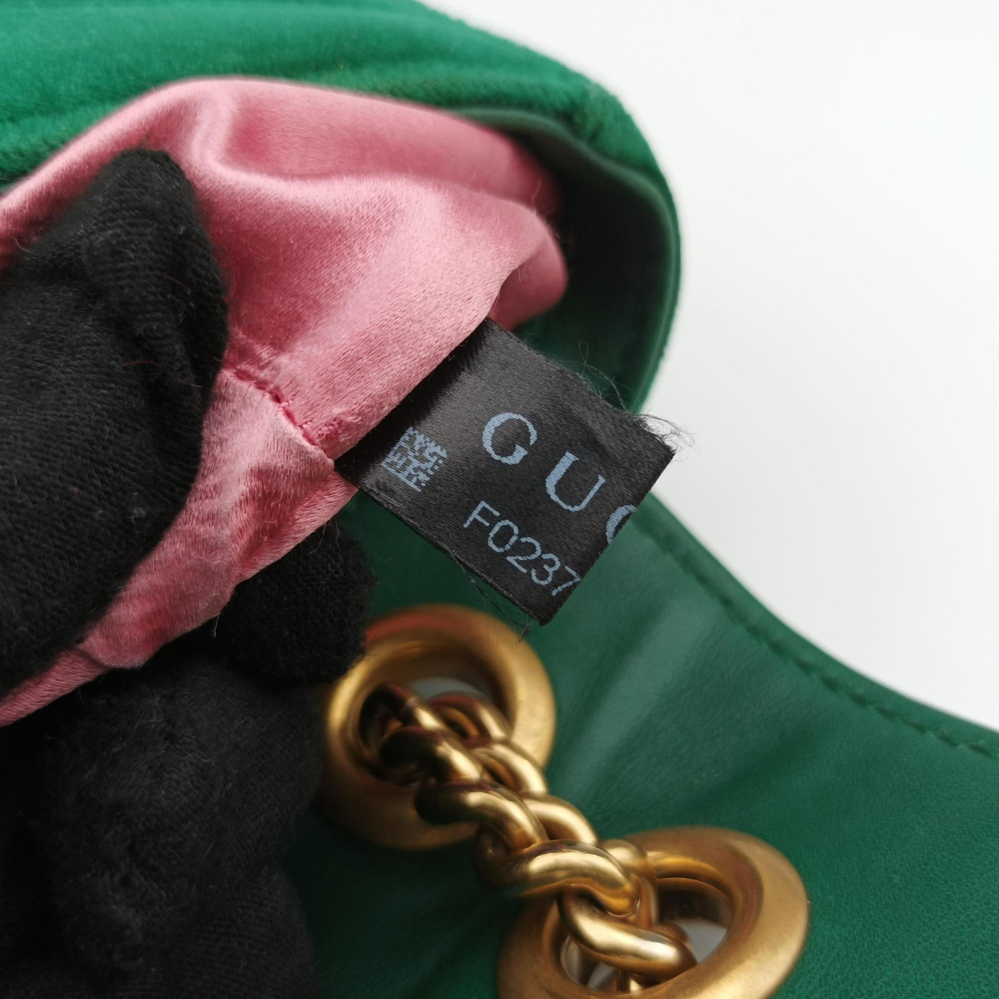 Pre-owned Gucci GG Marmont Green velour 446744 shoulderbag | stylenewstar