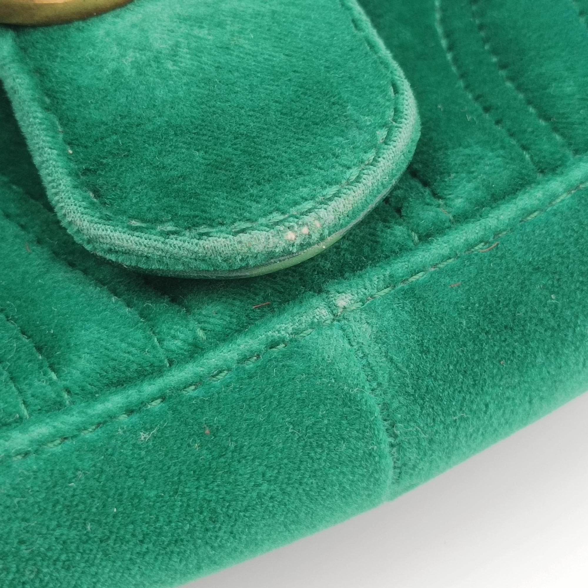 Pre-owned Gucci GG Marmont Green velour 446744 shoulderbag | stylenewstar
