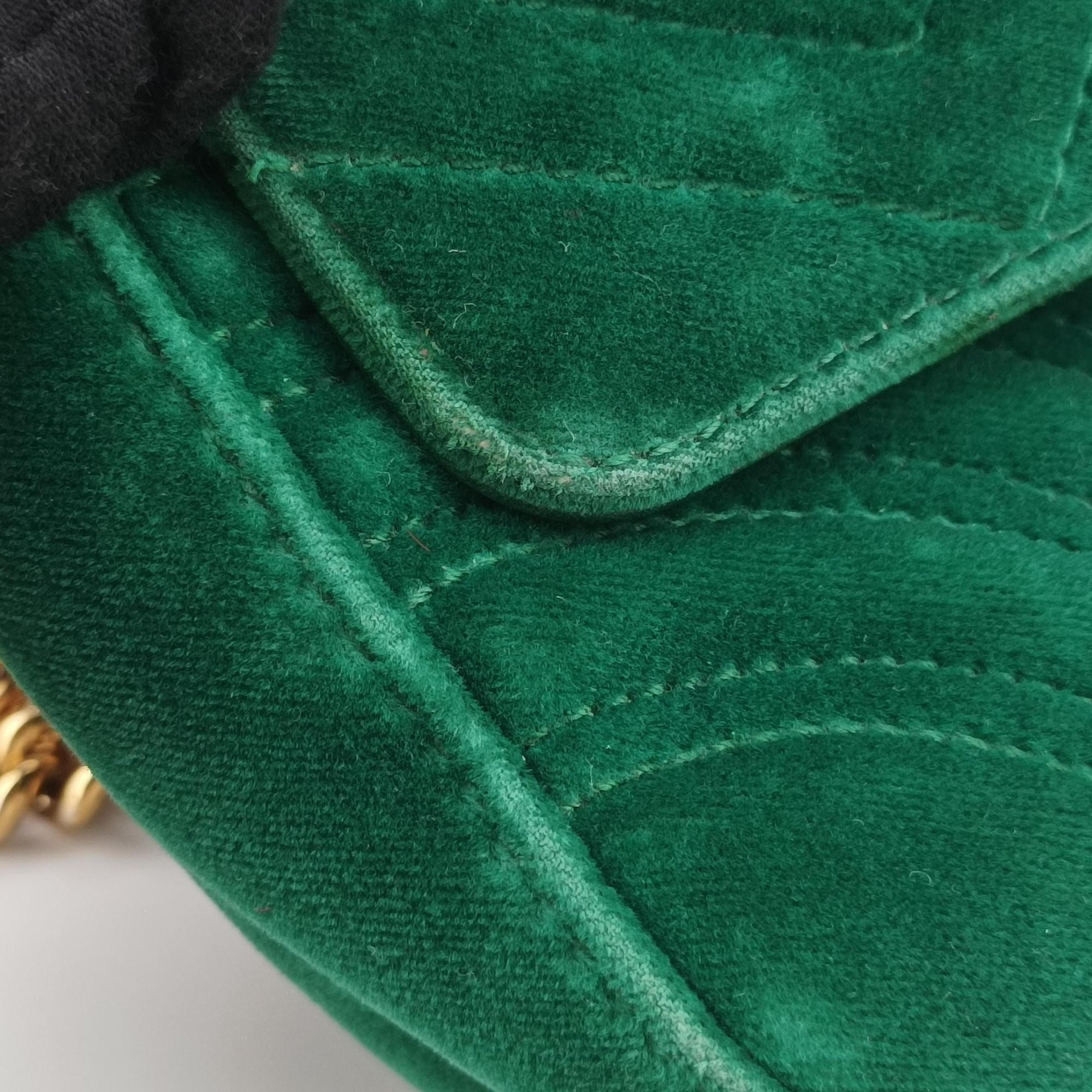 Pre-owned Gucci GG Marmont Green velour 446744 shoulderbag | stylenewstar