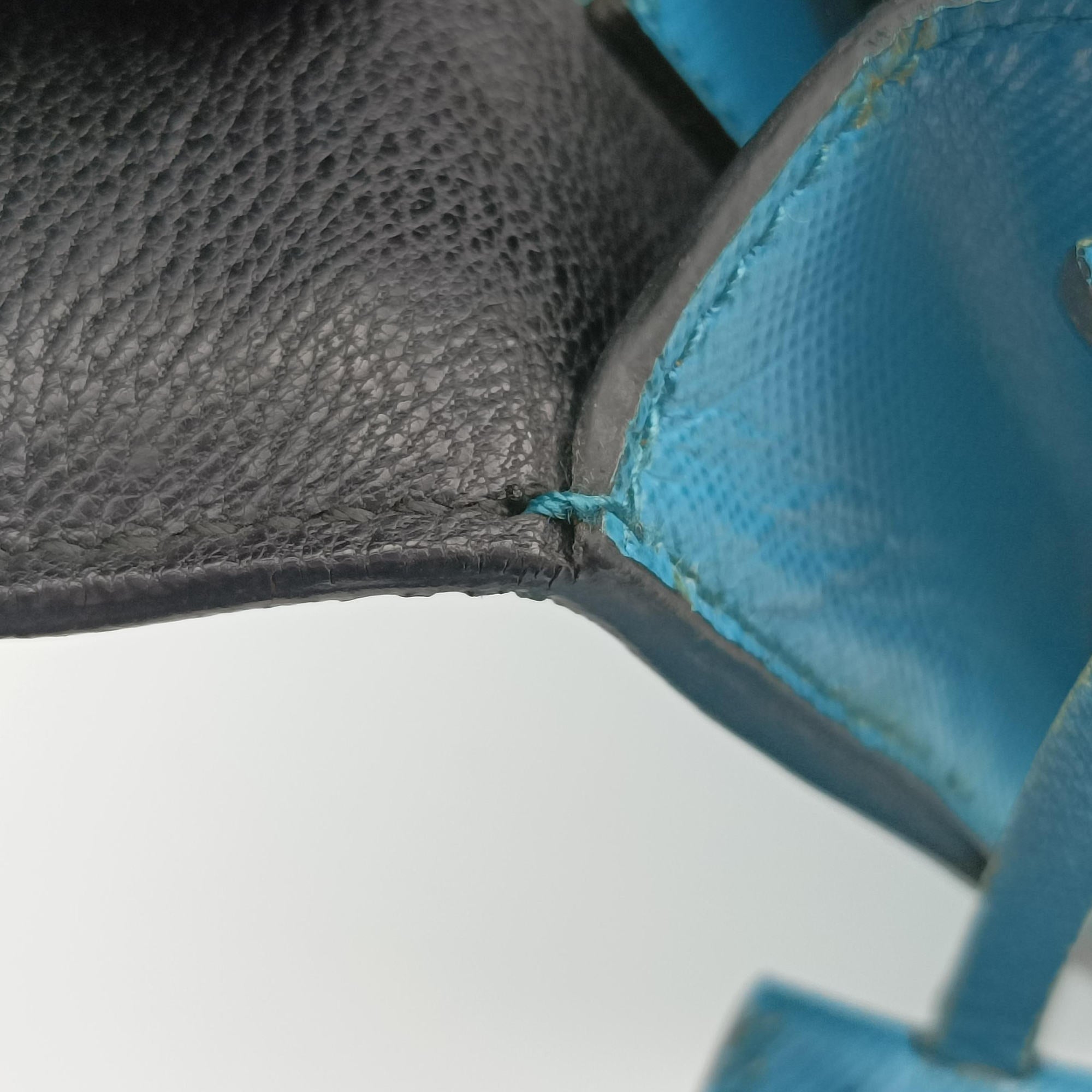 Secondhand Prada Sound Lock Blue SAFFIANO Leather BN2662 shoulderbag | stylenewstar