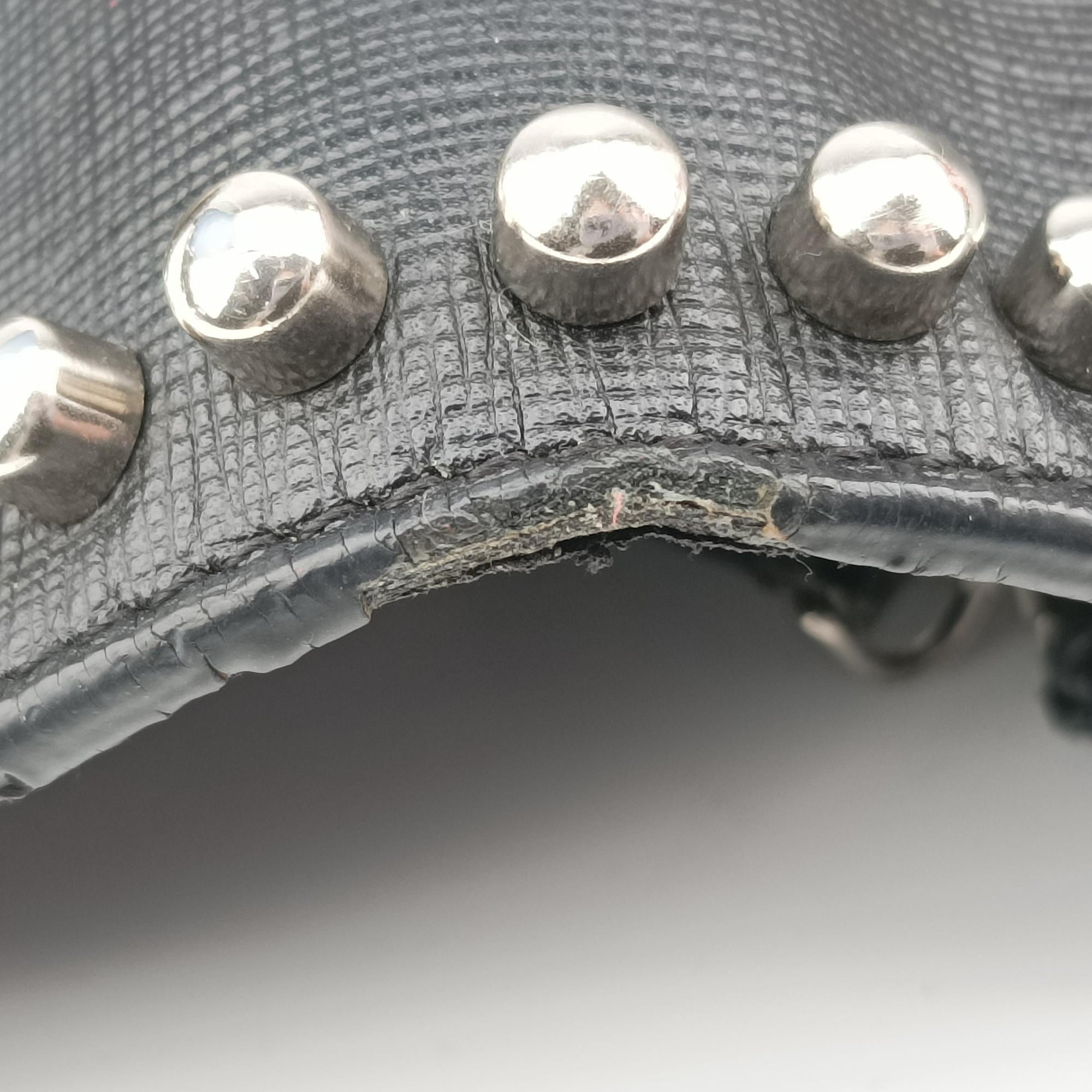 Secondhand Fendi Karlito Lagerfeld Studded Black Leather 8M0346 shoulderbag | stylenewstar