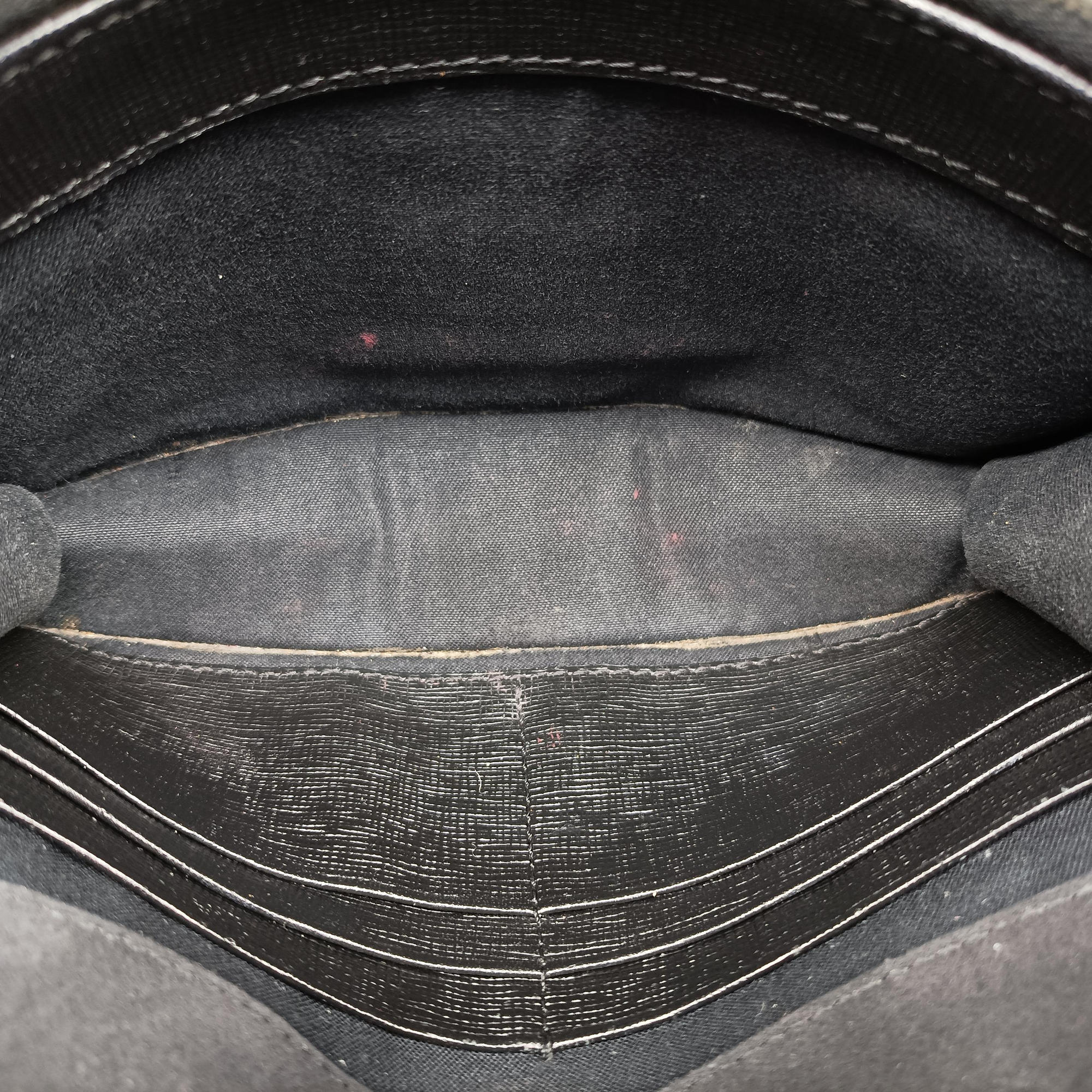Secondhand Fendi Karlito Lagerfeld Studded Black Leather 8M0346 shoulderbag | stylenewstar