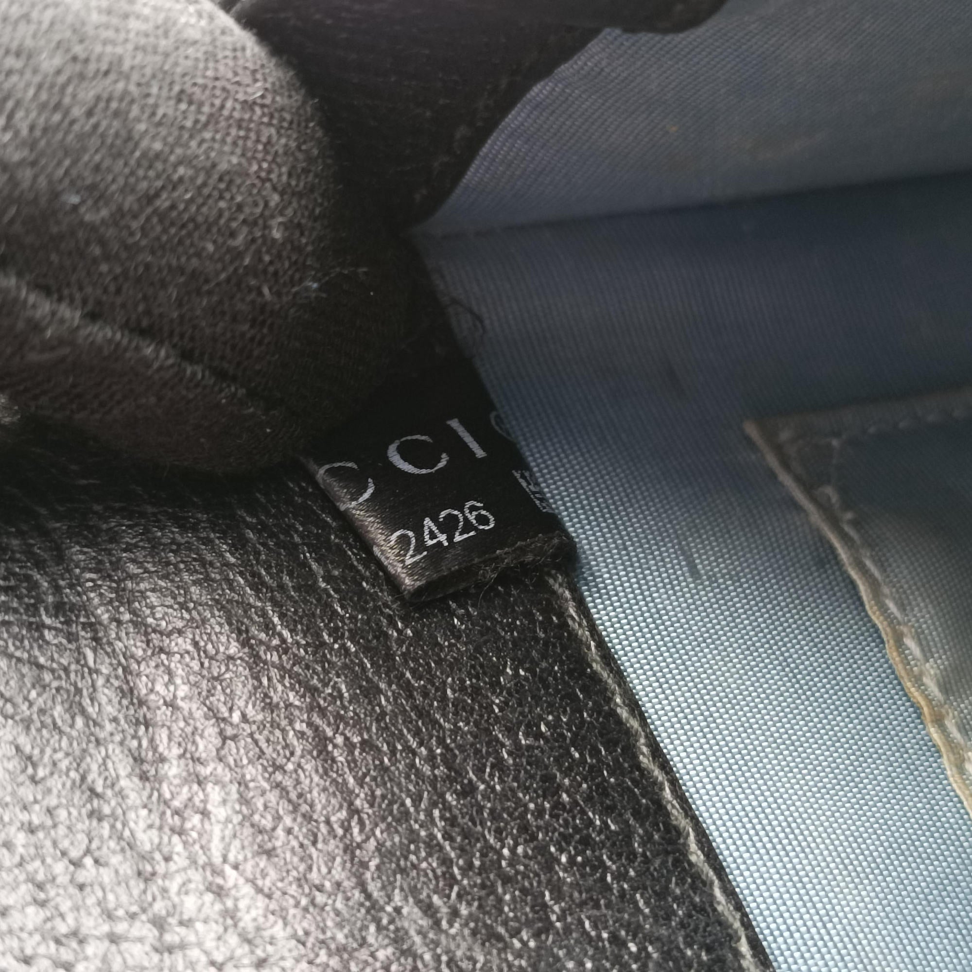 Secondhand Gucci Sylvie Black Leather 470270 shoulderbag | stylenewstar