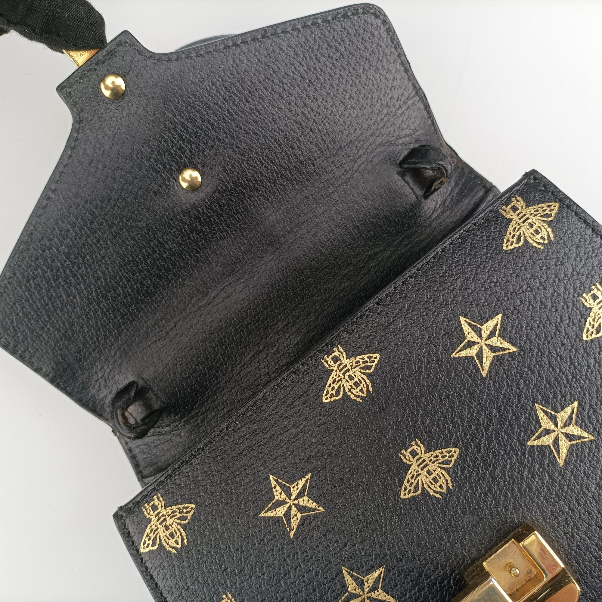 Secondhand Gucci Sylvie Black Leather 470270 shoulderbag | stylenewstar