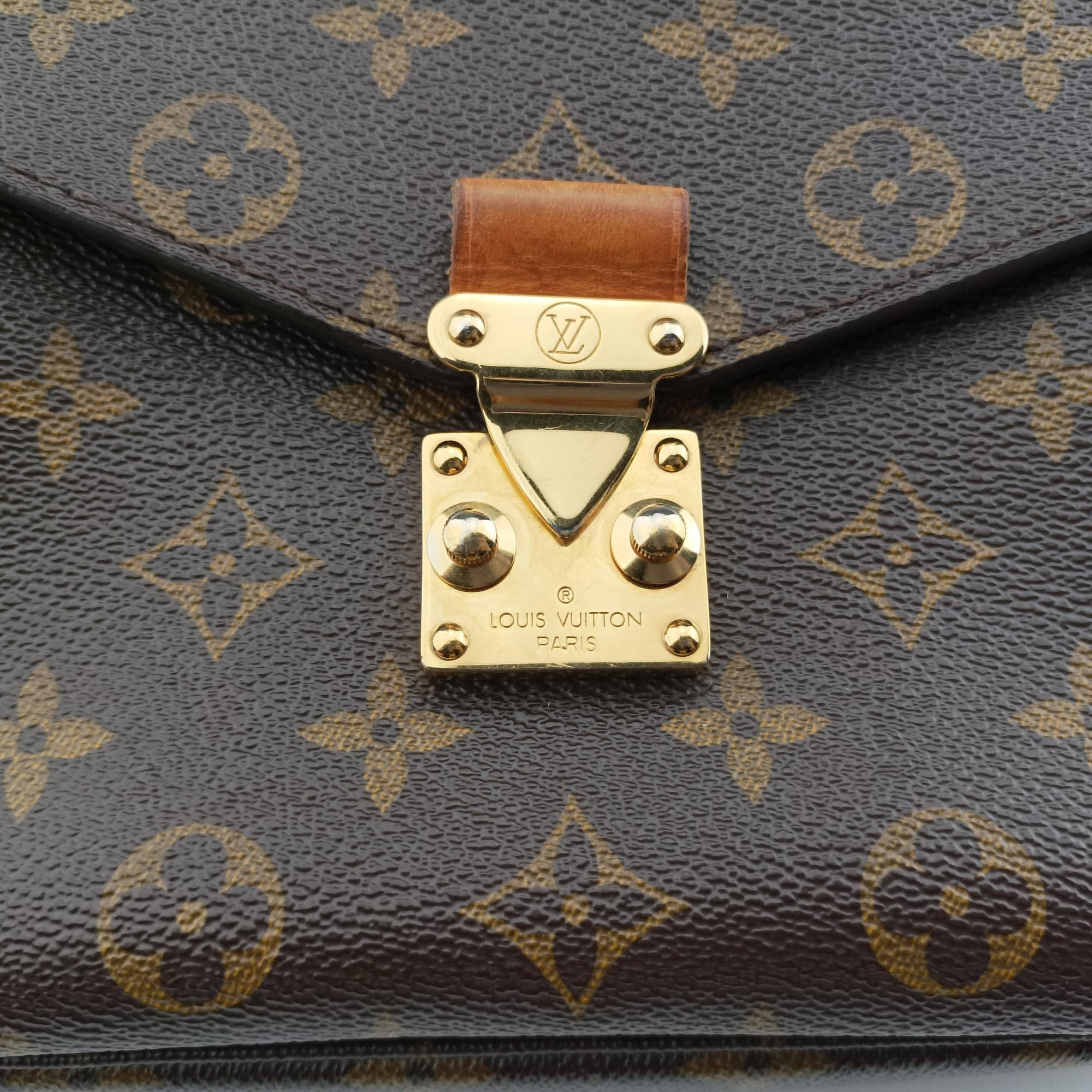 Pre-owned Louis Vuitton Pochette Metis MM Brown Monogram Canvas M44875 shoulderbag | stylenewstar