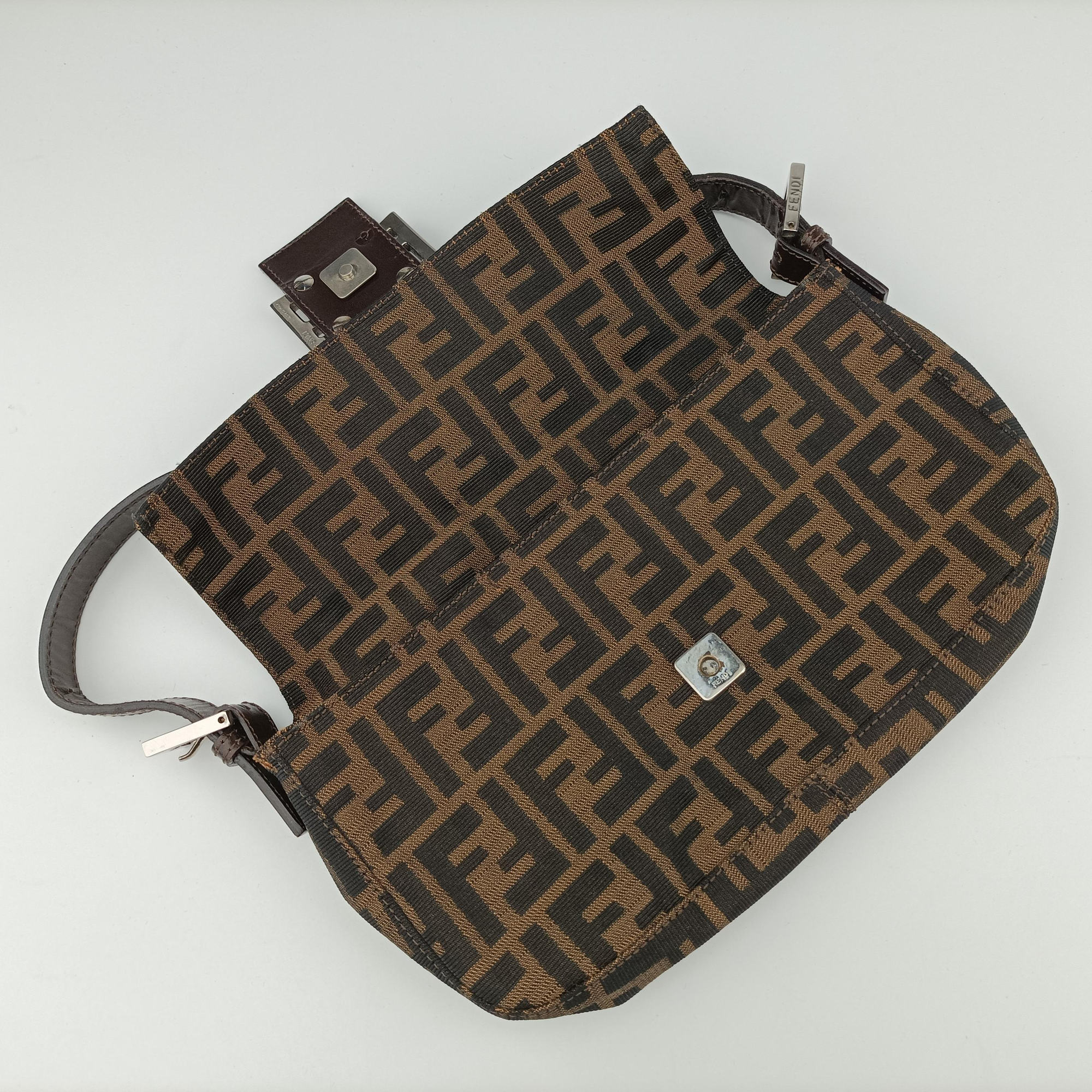 Pre-owned Fendi Baguette Brown canvas×leather  shoulderbag | stylenewstar