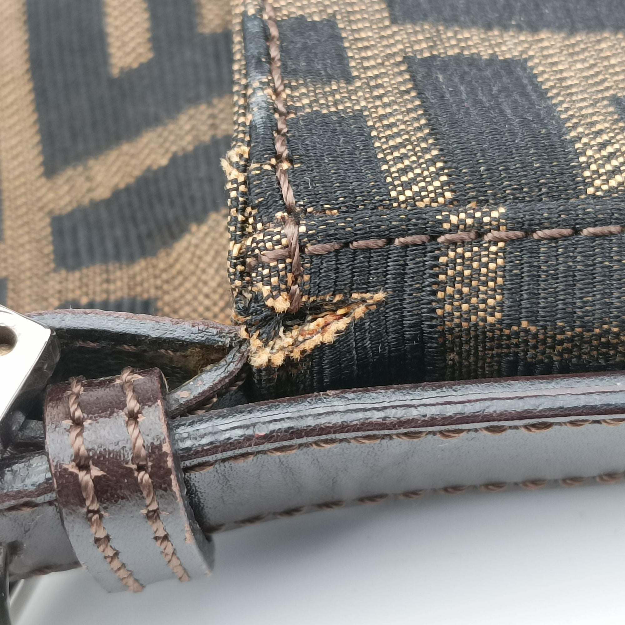 Pre-owned Fendi Baguette Brown canvas×leather  shoulderbag | stylenewstar