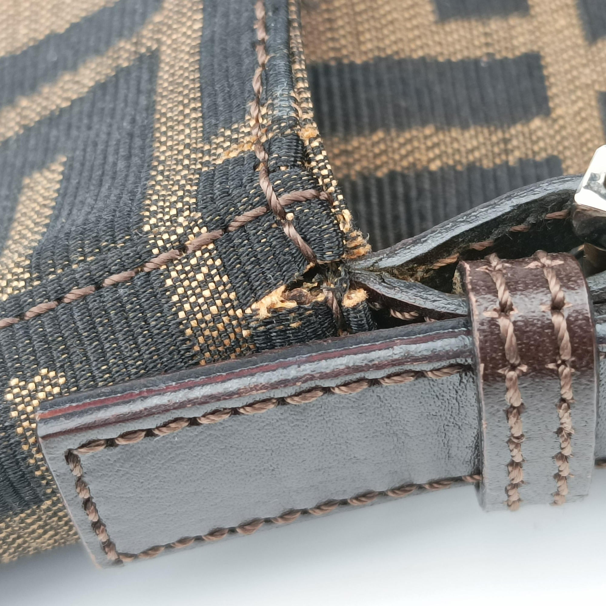 Pre-owned Fendi Baguette Brown canvas×leather  shoulderbag | stylenewstar