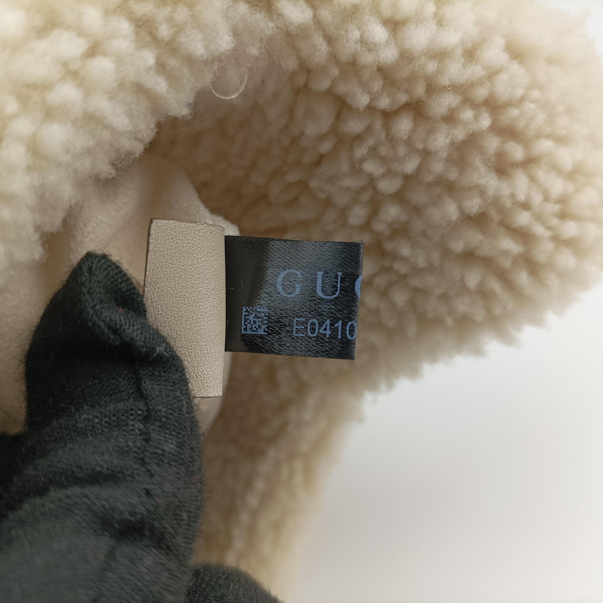 Pre-owned Gucci JACKIE 1961 Beige Fur 636709 shoulderbag | stylenewstar