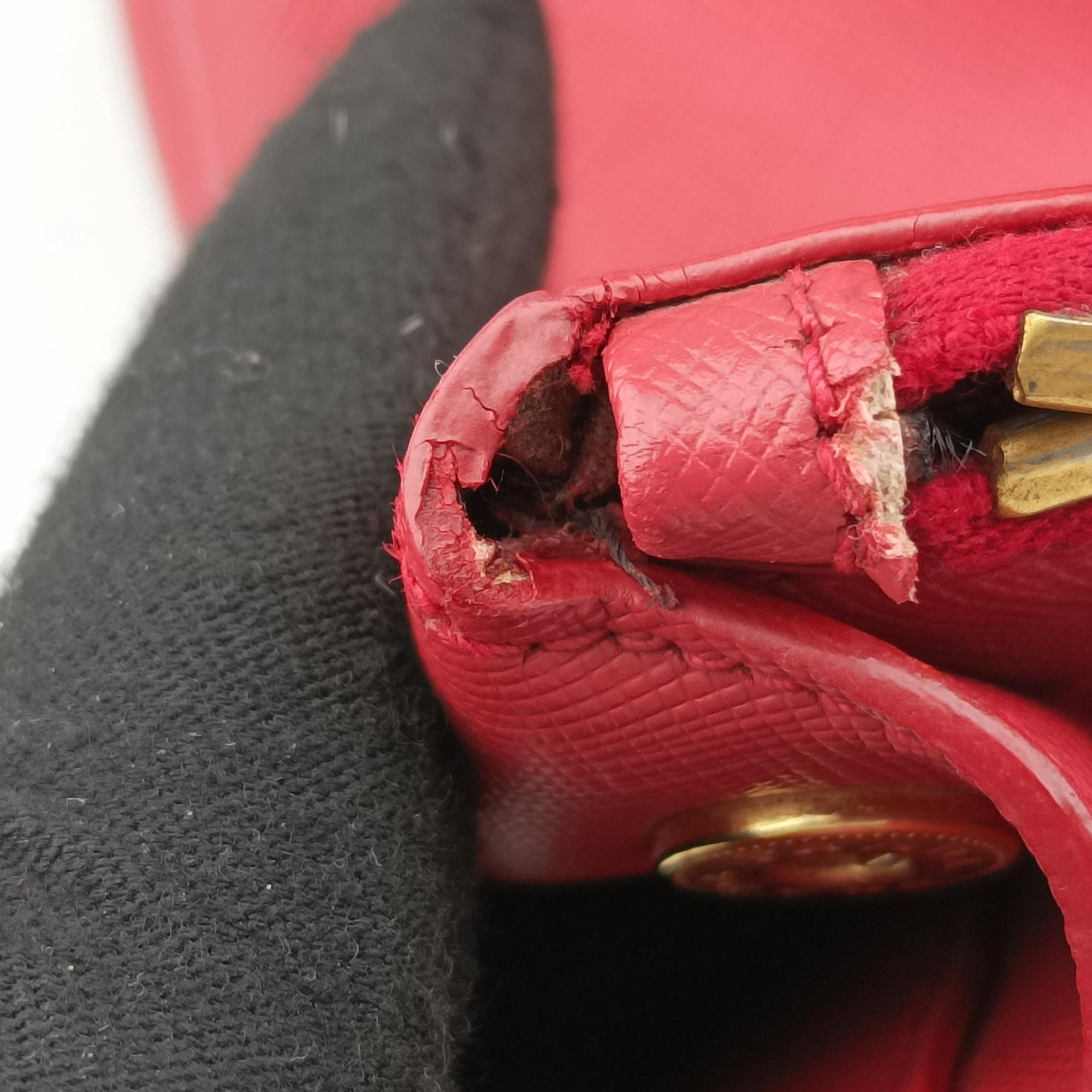 Pre-owned Prada Galleria Red SAFFIANO Leather BN1786 handbag | stylenewstar