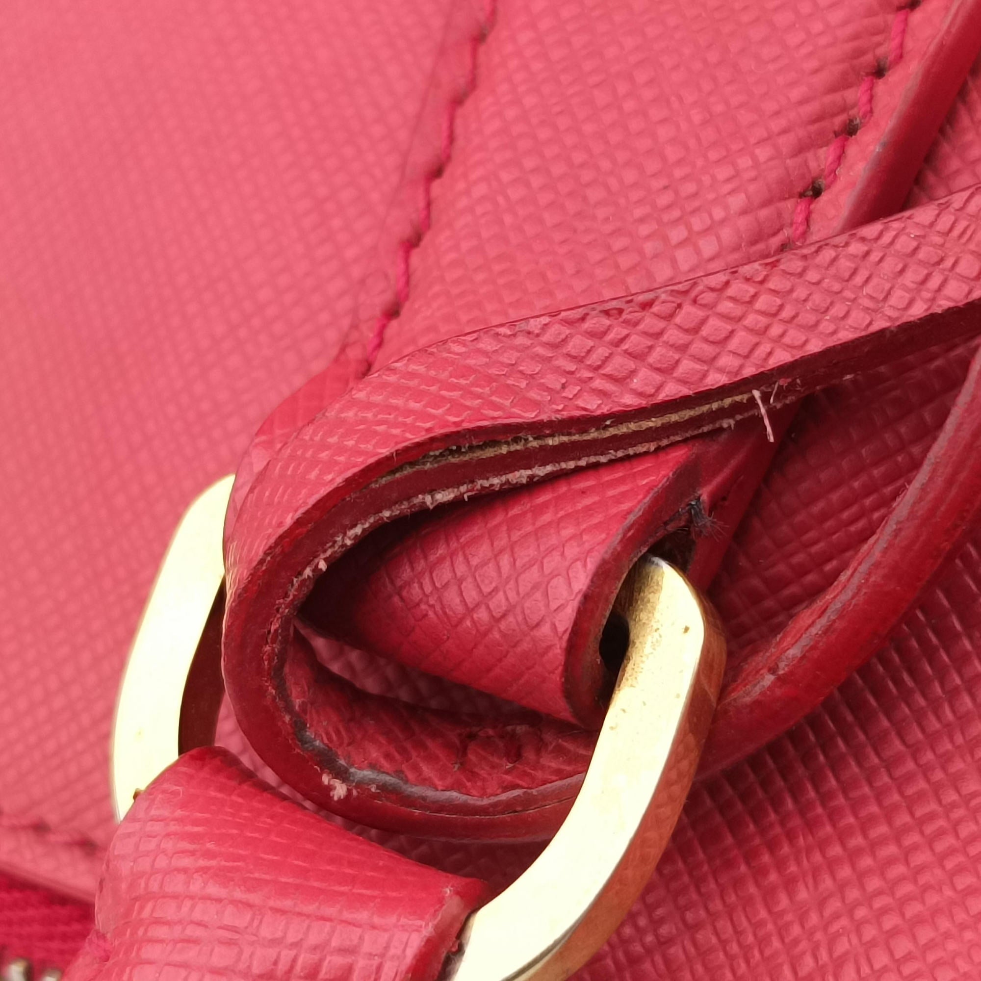 Pre-owned Prada Galleria Red SAFFIANO Leather BN1786 handbag | stylenewstar