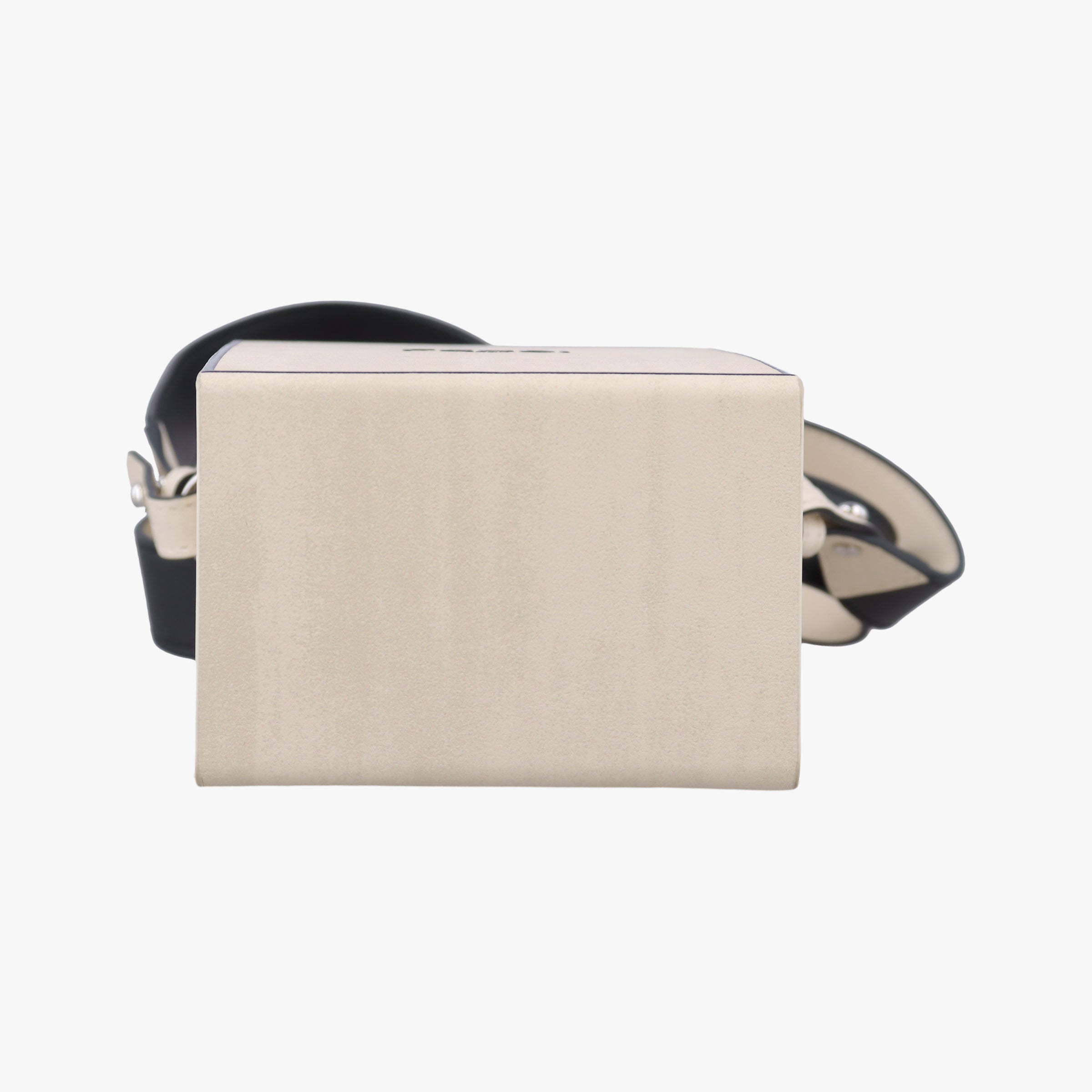 Pre-owned Fendi Vertical Box White Leather 7VA519 shoulderbag | stylenewstar
