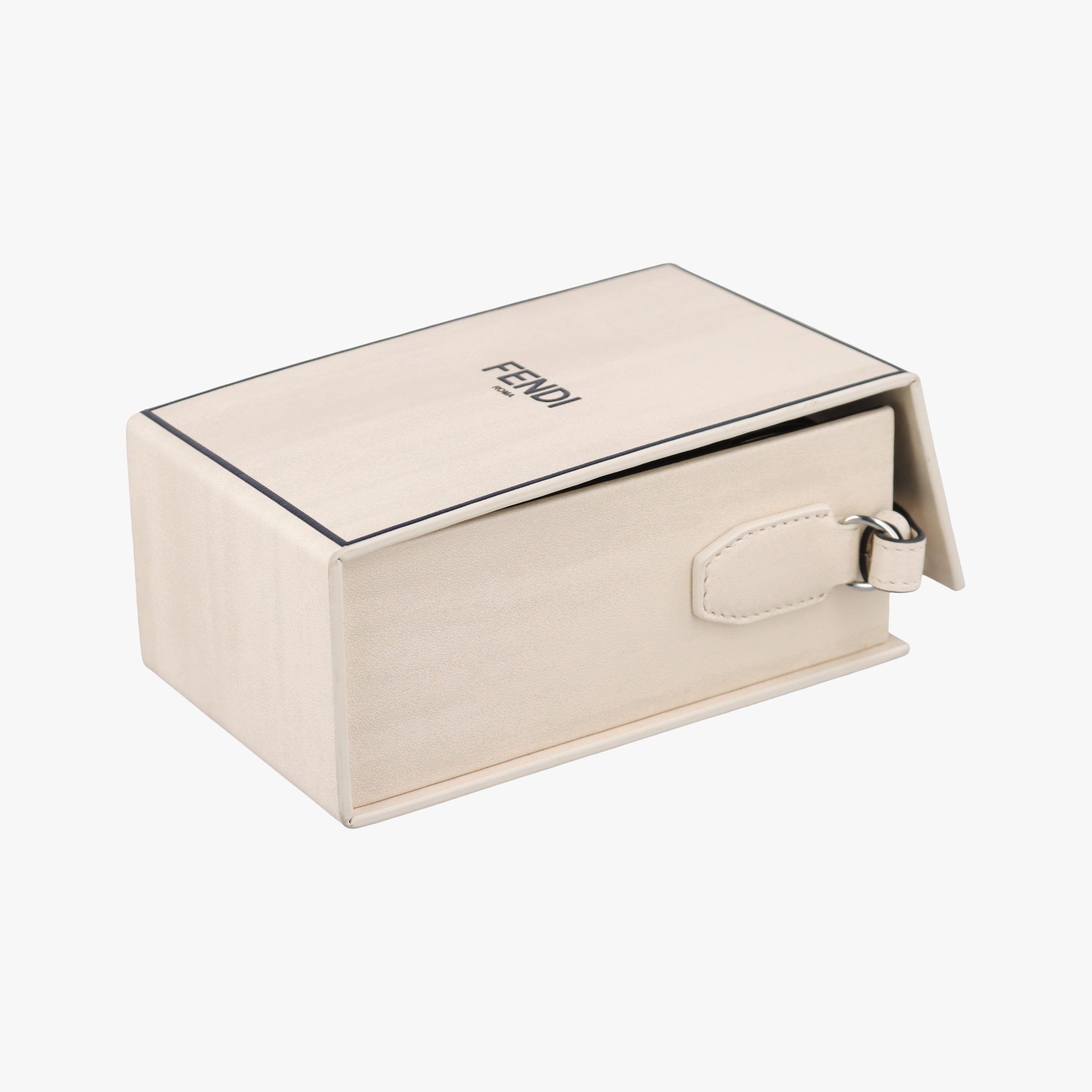 Pre-owned Fendi Vertical Box White Leather 7VA519 shoulderbag | stylenewstar