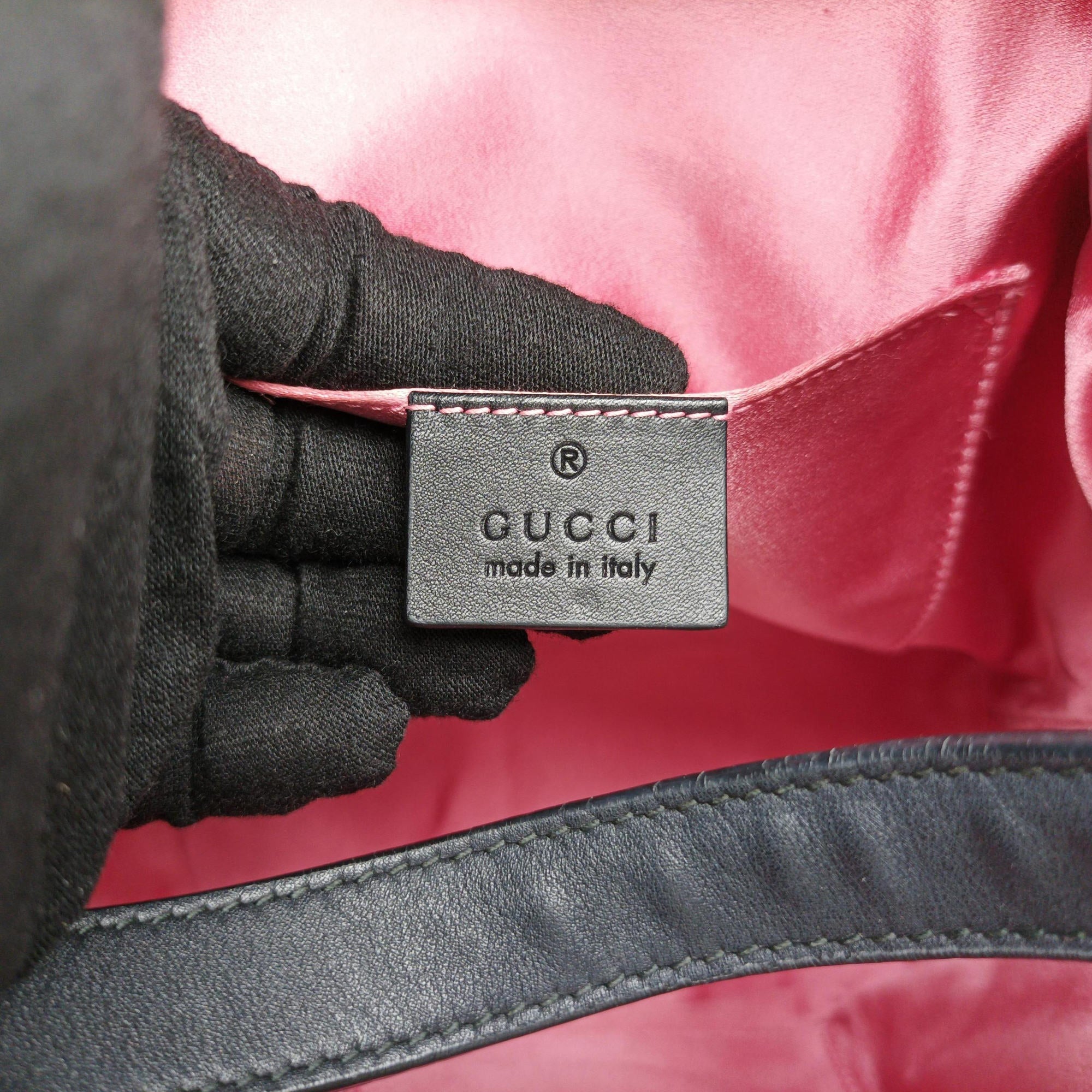 Vintage Gucci GG Marmont Black velour 525081 shoulderbag | stylenewstar