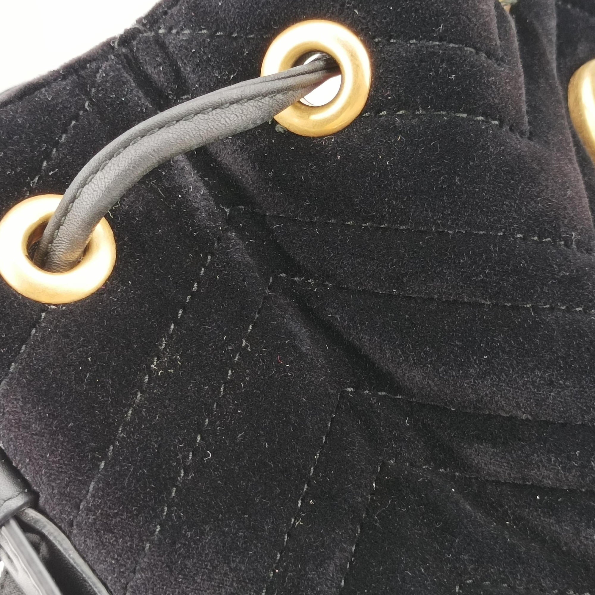 Vintage Gucci GG Marmont Black velour 525081 shoulderbag | stylenewstar