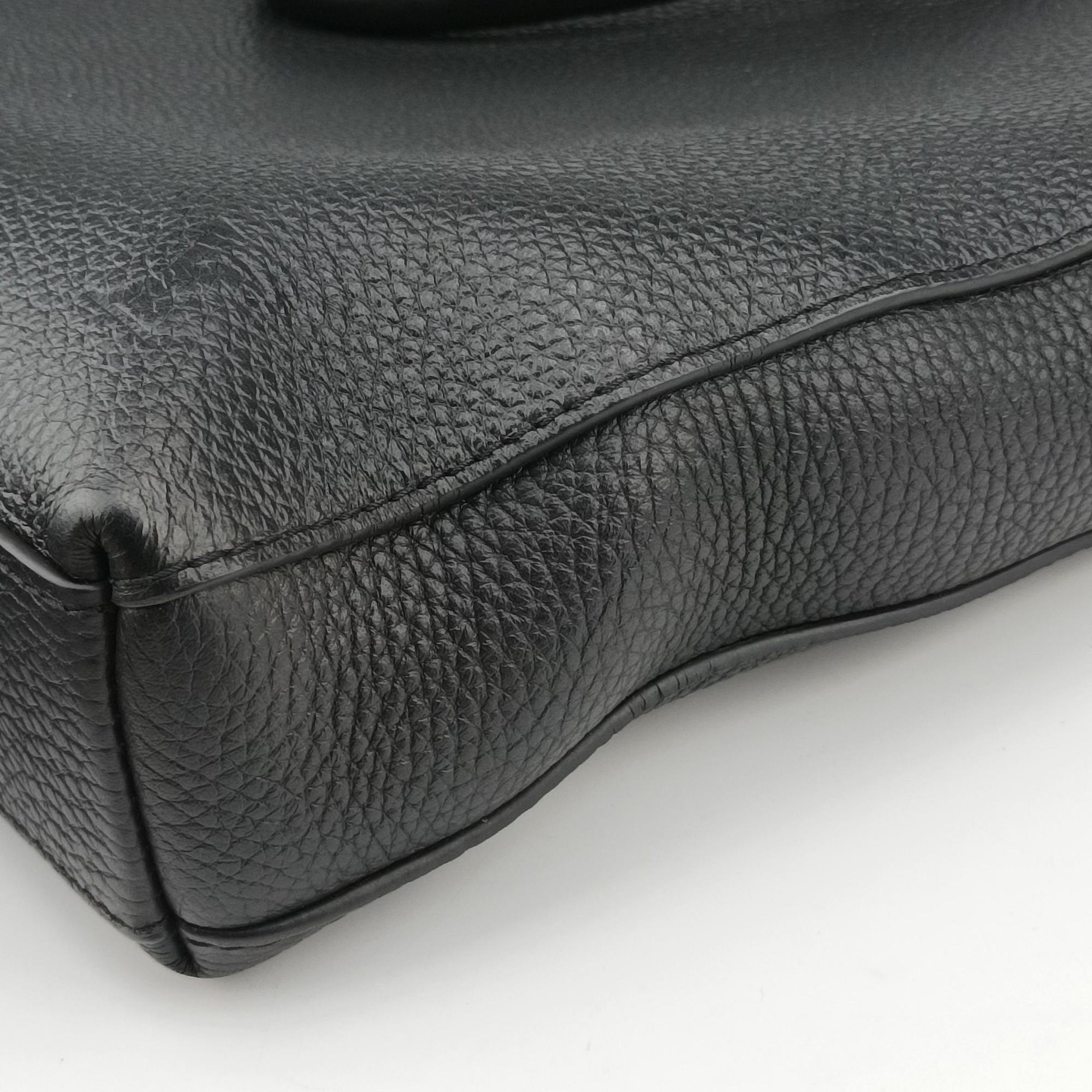 Secondhand Louis Vuitton Victor Noir Taurillon Leather M41352 handbag | stylenewstar