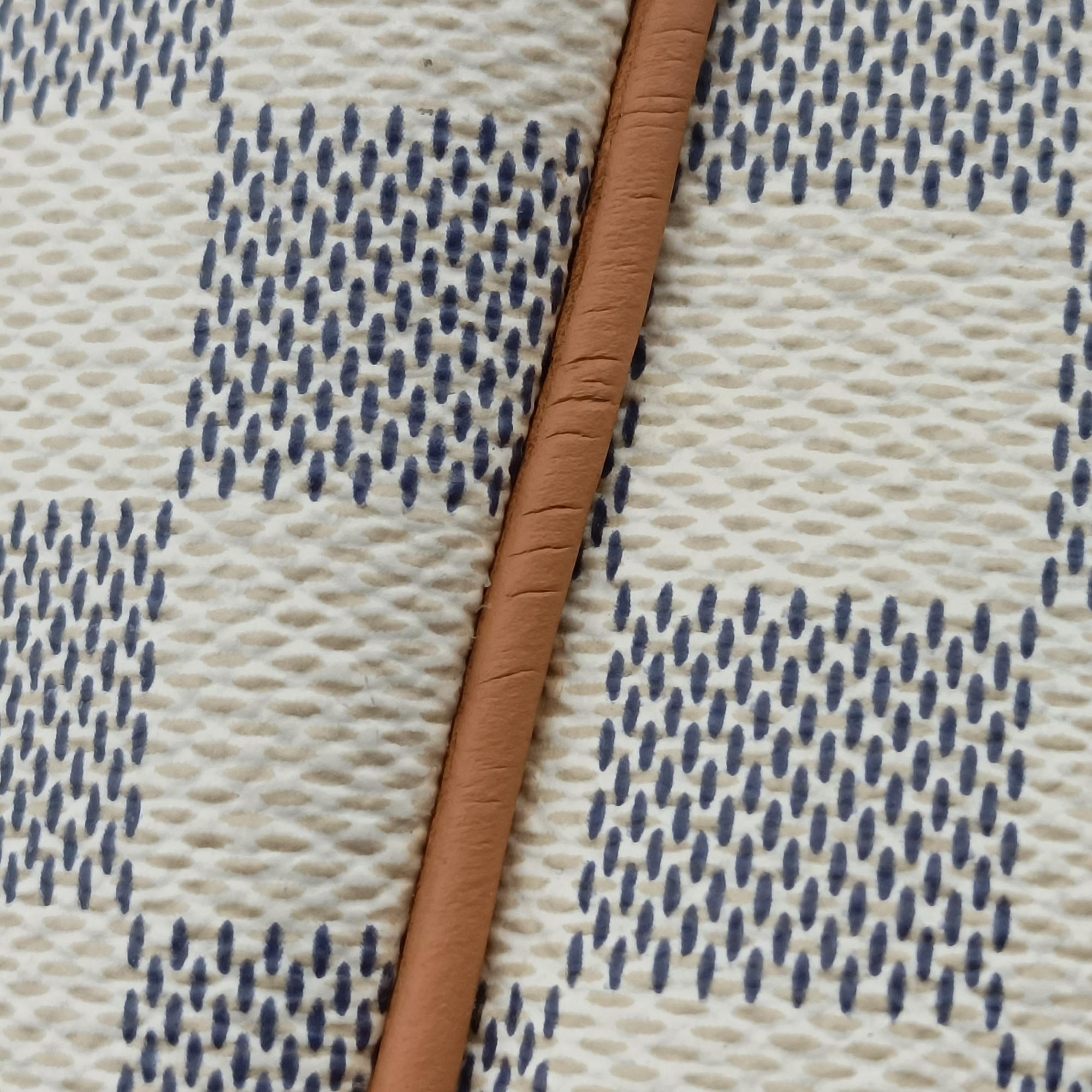 Pre-owned Louis Vuitton TOTALLY MM Azur Damier Canvas N51262 shoulderbag | stylenewstar