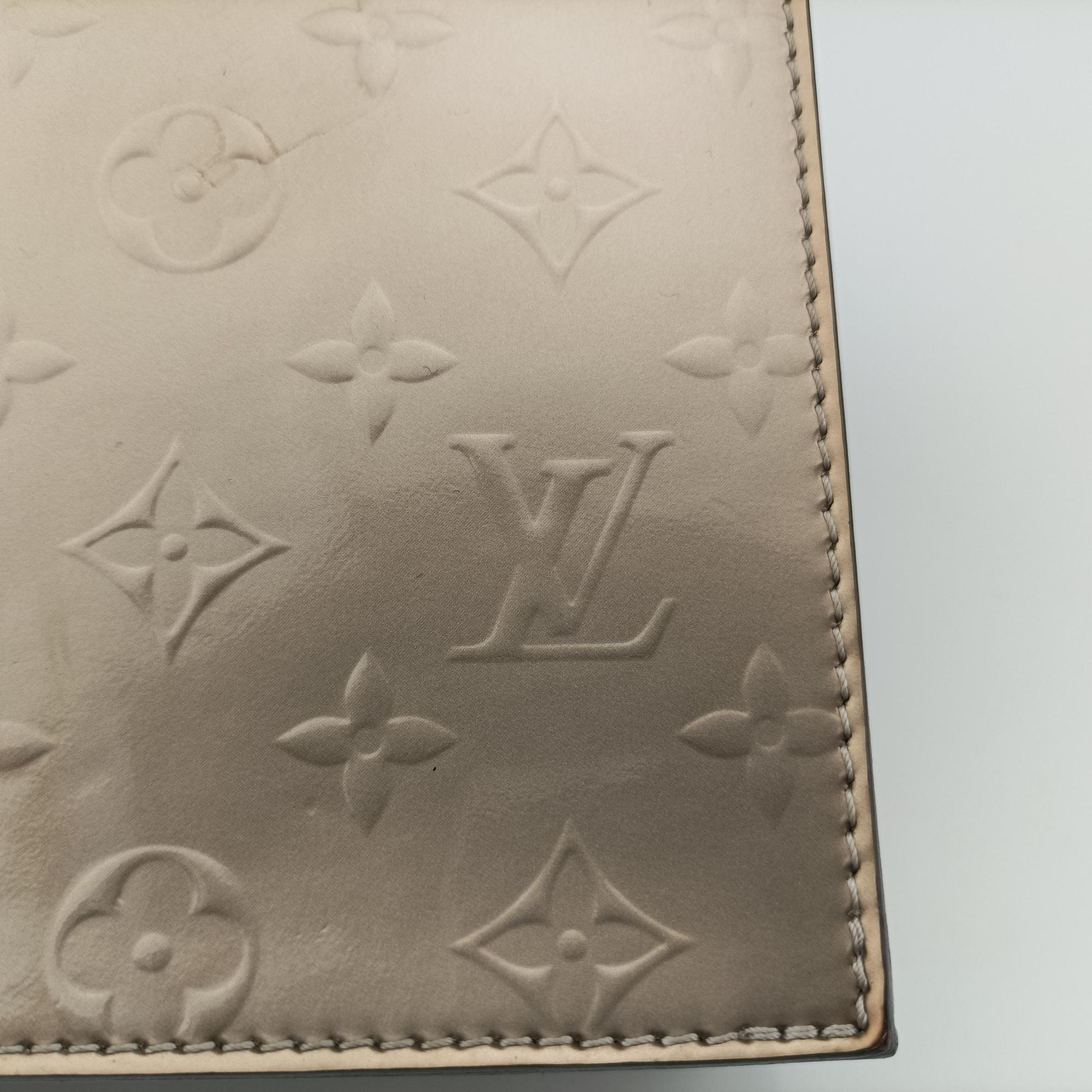 Pre-owned Louis Vuitton PETIT SAC PLAT Taupe Vernis M90564 shoulderbag | stylenewstar