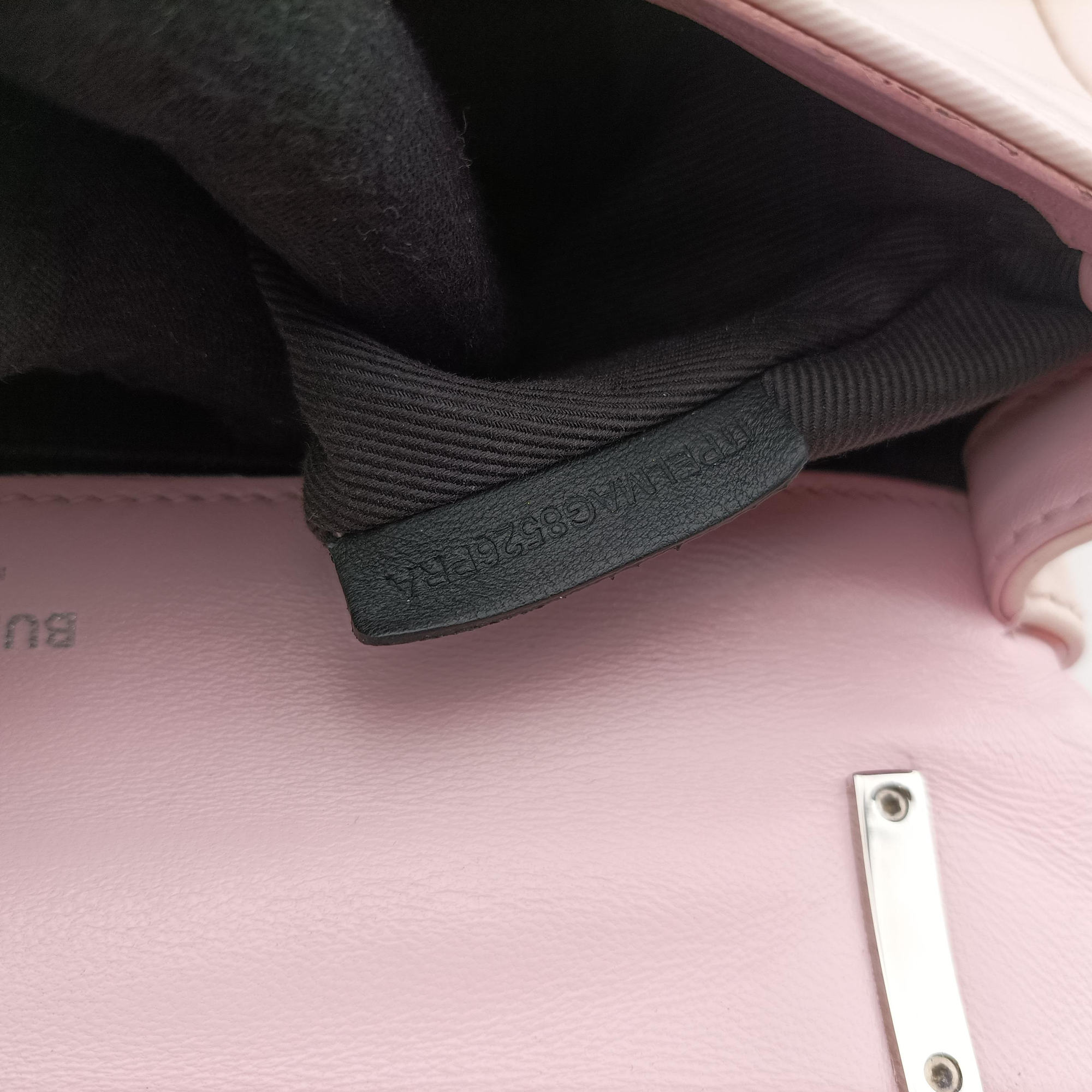 Pre-owned Burberry Lola Pink Patent  shoulderbag | stylenewstar