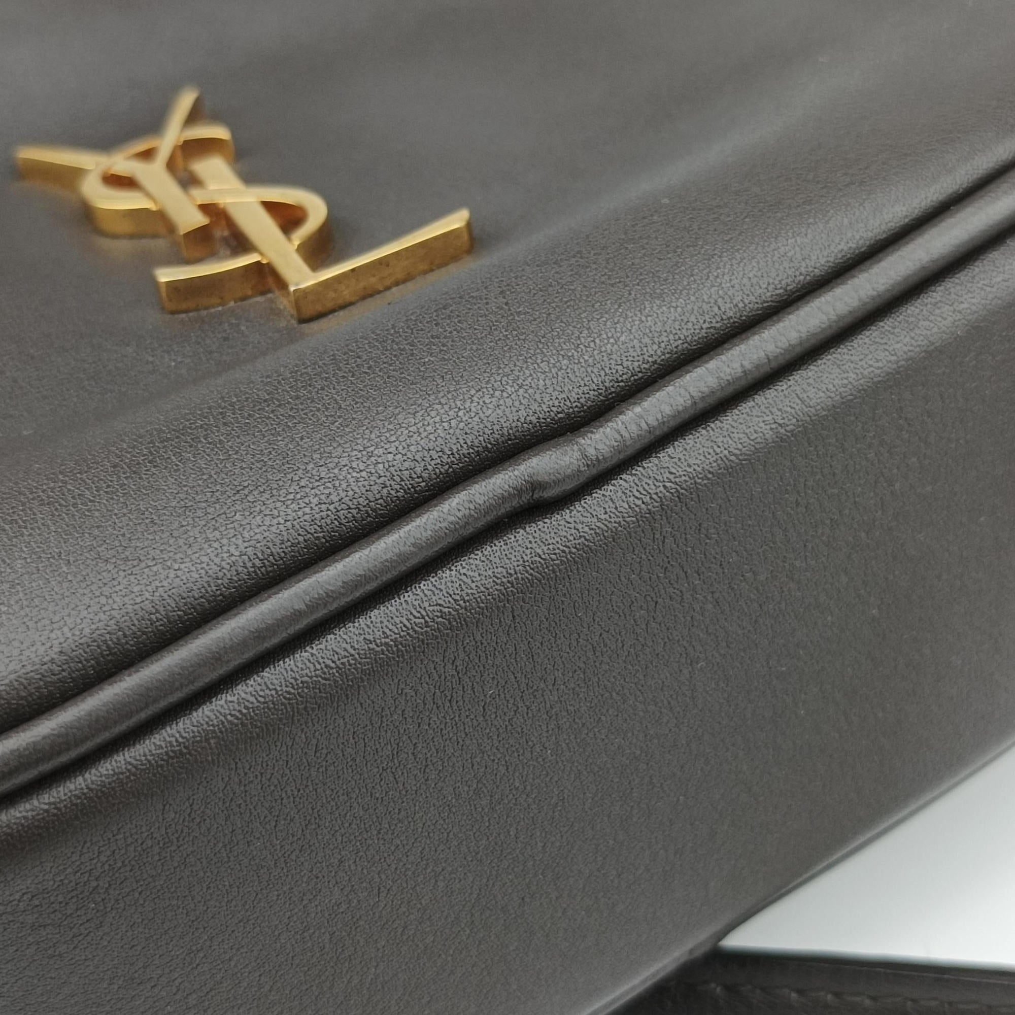 Secondhand Yves Saint Laurent Blogger Grey Leather 425317 shoulderbag | stylenewstar