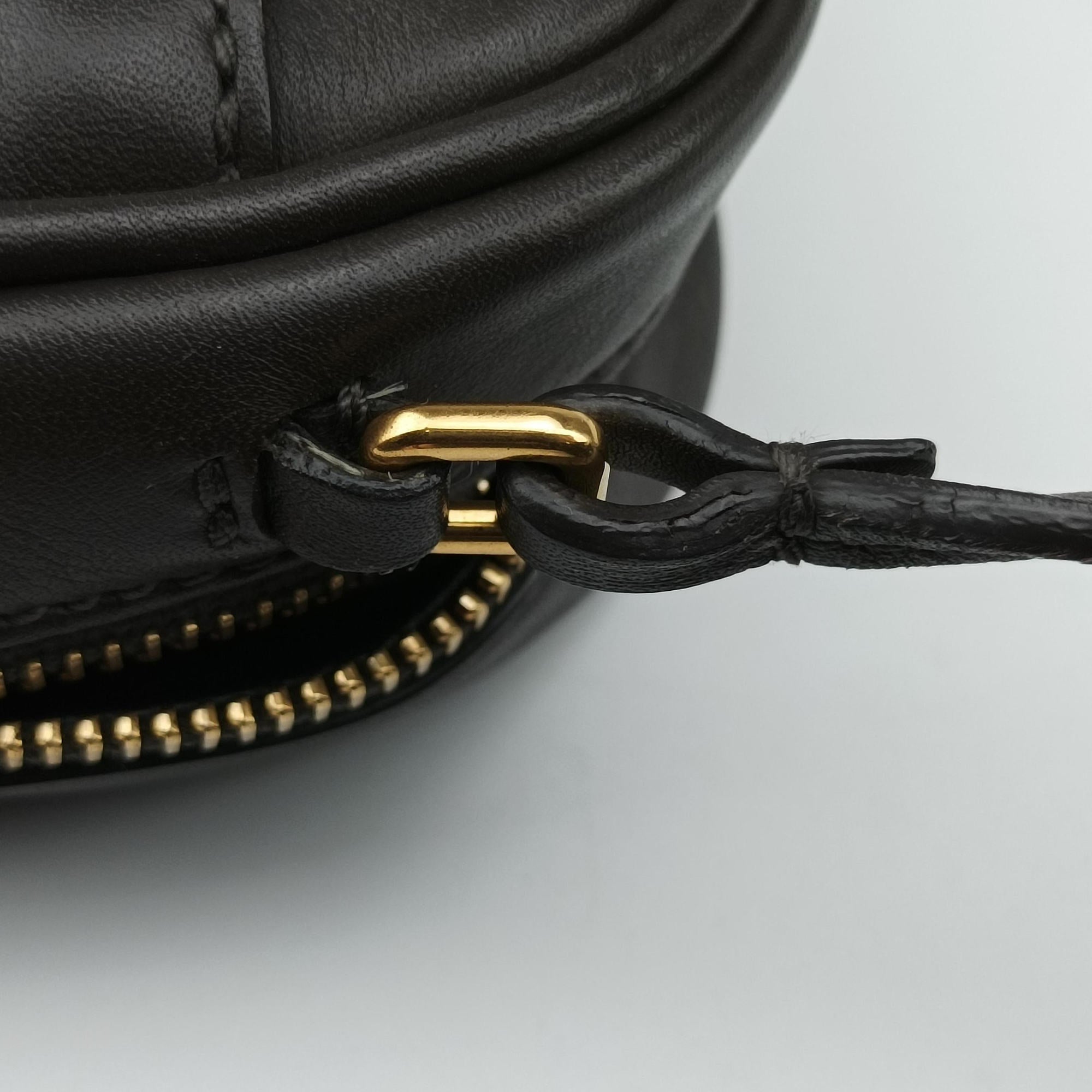 Secondhand Yves Saint Laurent Blogger Grey Leather 425317 shoulderbag | stylenewstar