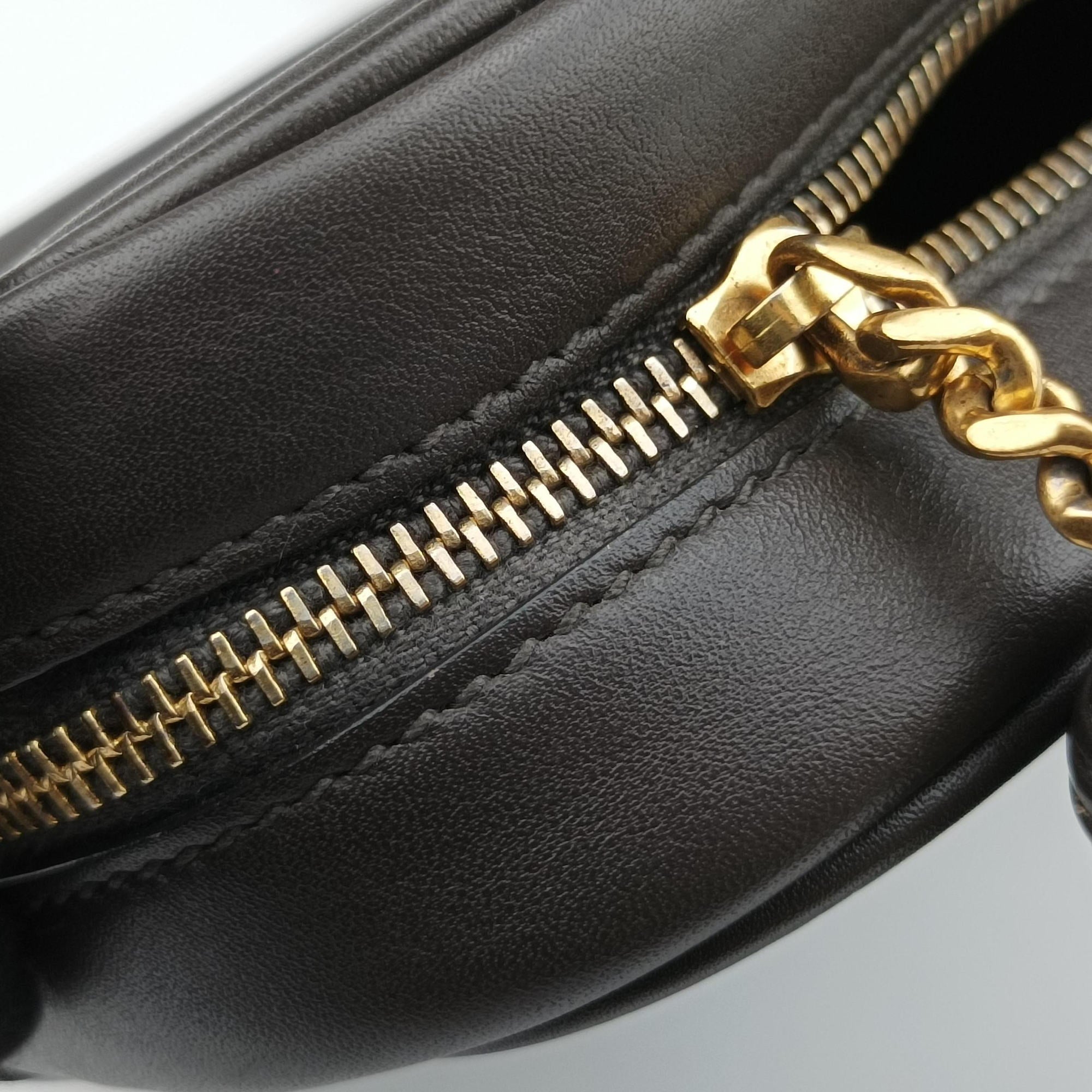 Secondhand Yves Saint Laurent Blogger Grey Leather 425317 shoulderbag | stylenewstar