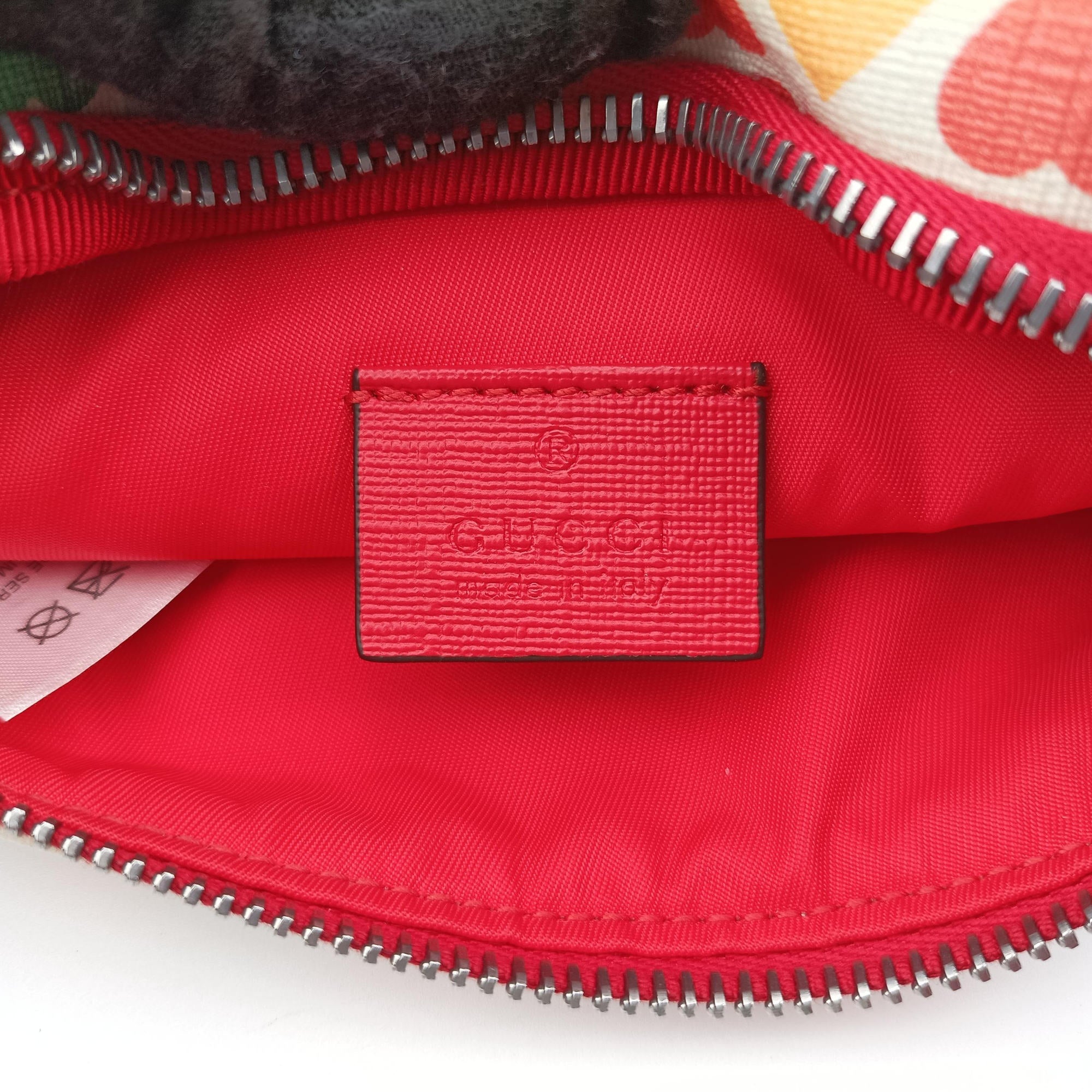 Pre-owned Gucci kids GG heart Print Multicolour PVC coated canvas 502095 bum bag/waist bag | stylenewstar