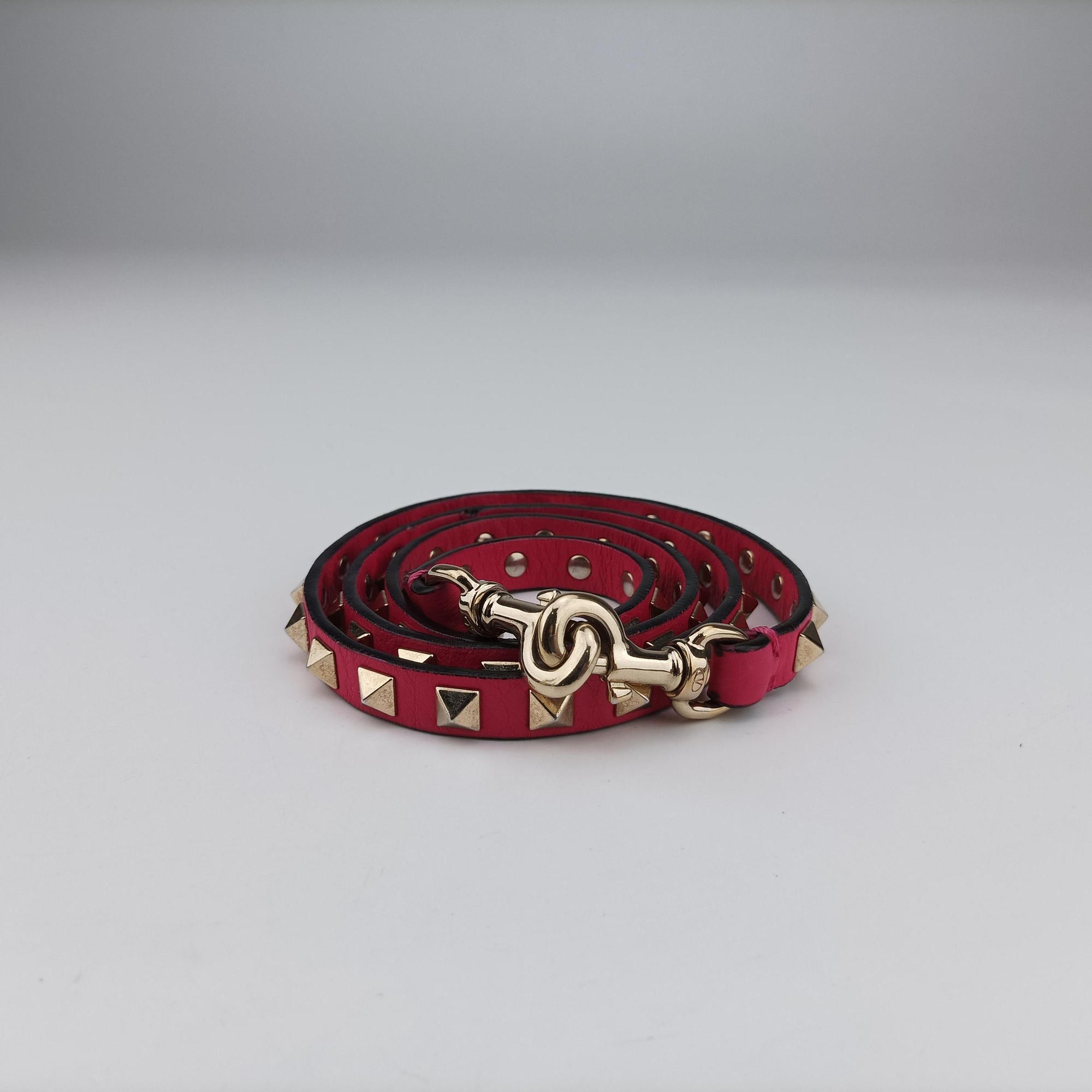 Secondhand Valentino Rockstud Pink Leather  shoulderbag | stylenewstar