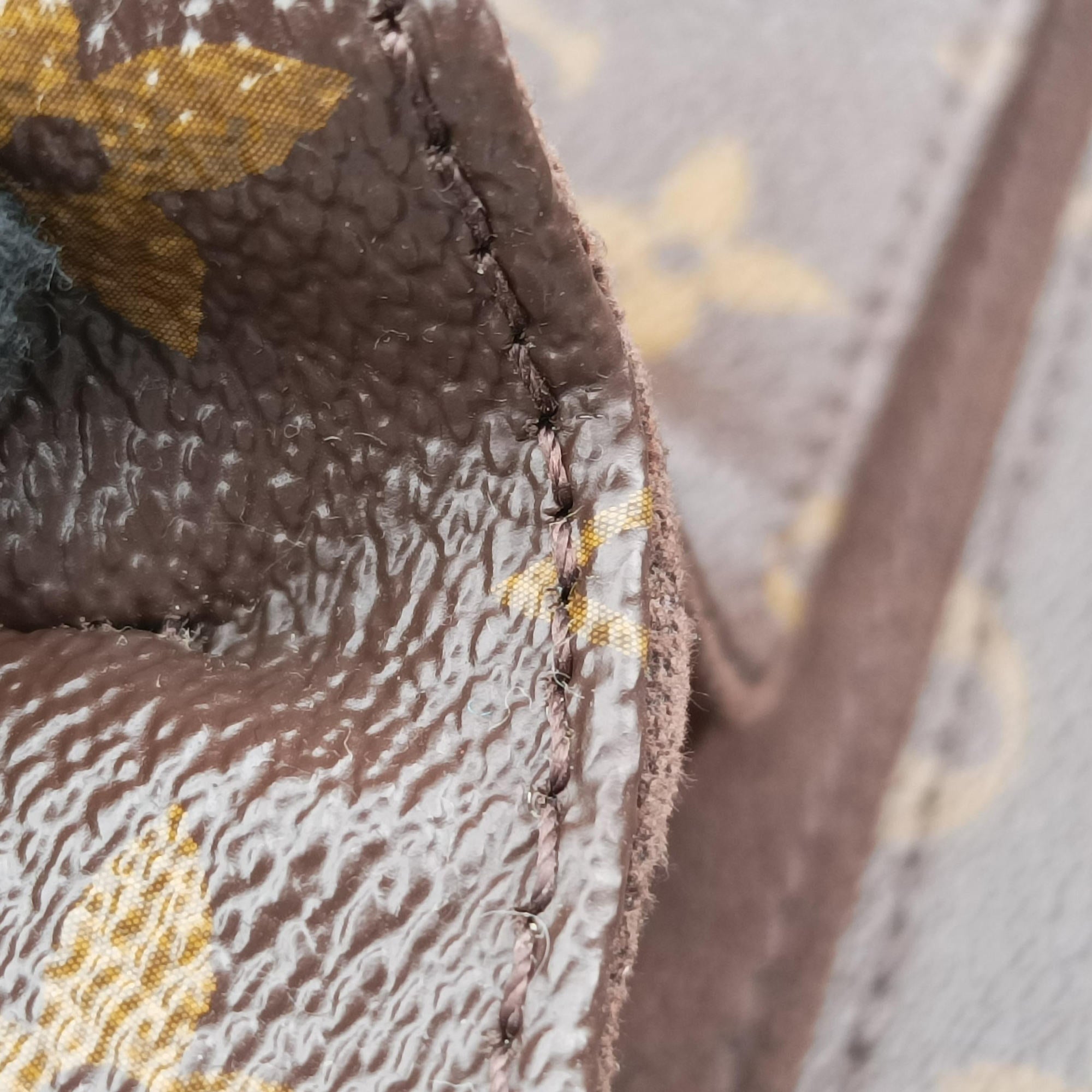 Secondhand Louis Vuitton Pochette Metis MM Brown Monogram Canvas M44875 shoulderbag | stylenewstar