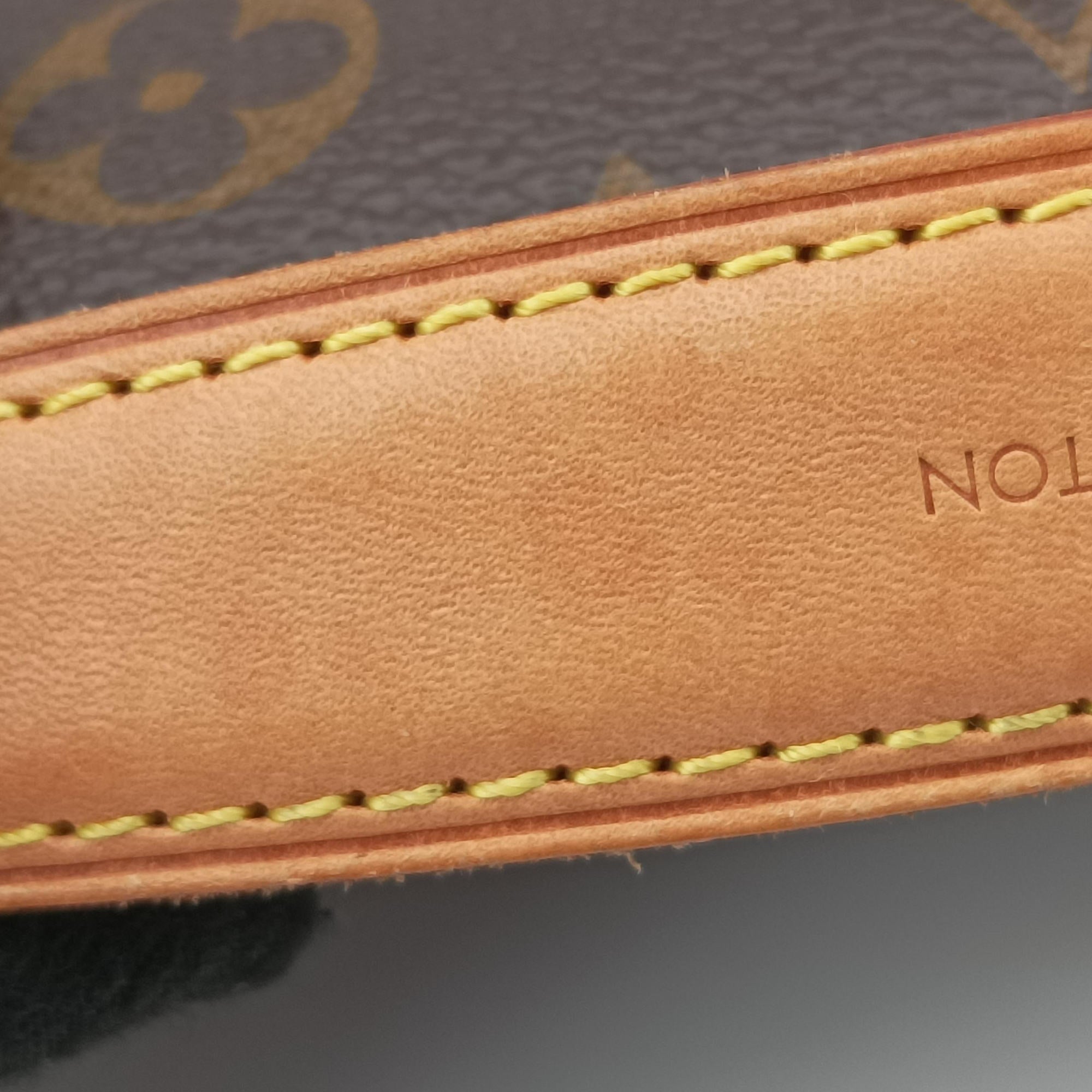 Secondhand Louis Vuitton Pochette Metis MM Brown Monogram Canvas M44875 shoulderbag | stylenewstar