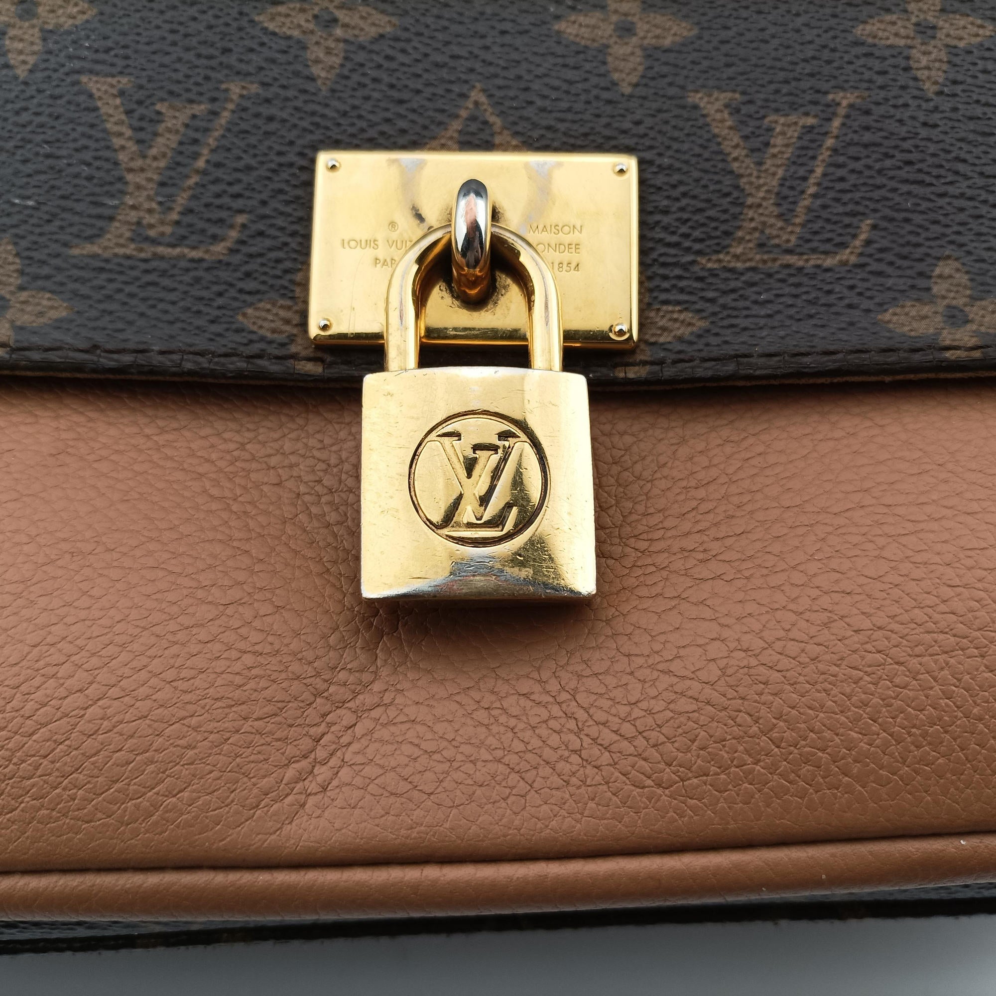 Pre-owned Louis Vuitton MARIGNAN brown×SESAME Monogram Canvas×calf leather M44257 shoulderbag | stylenewstar
