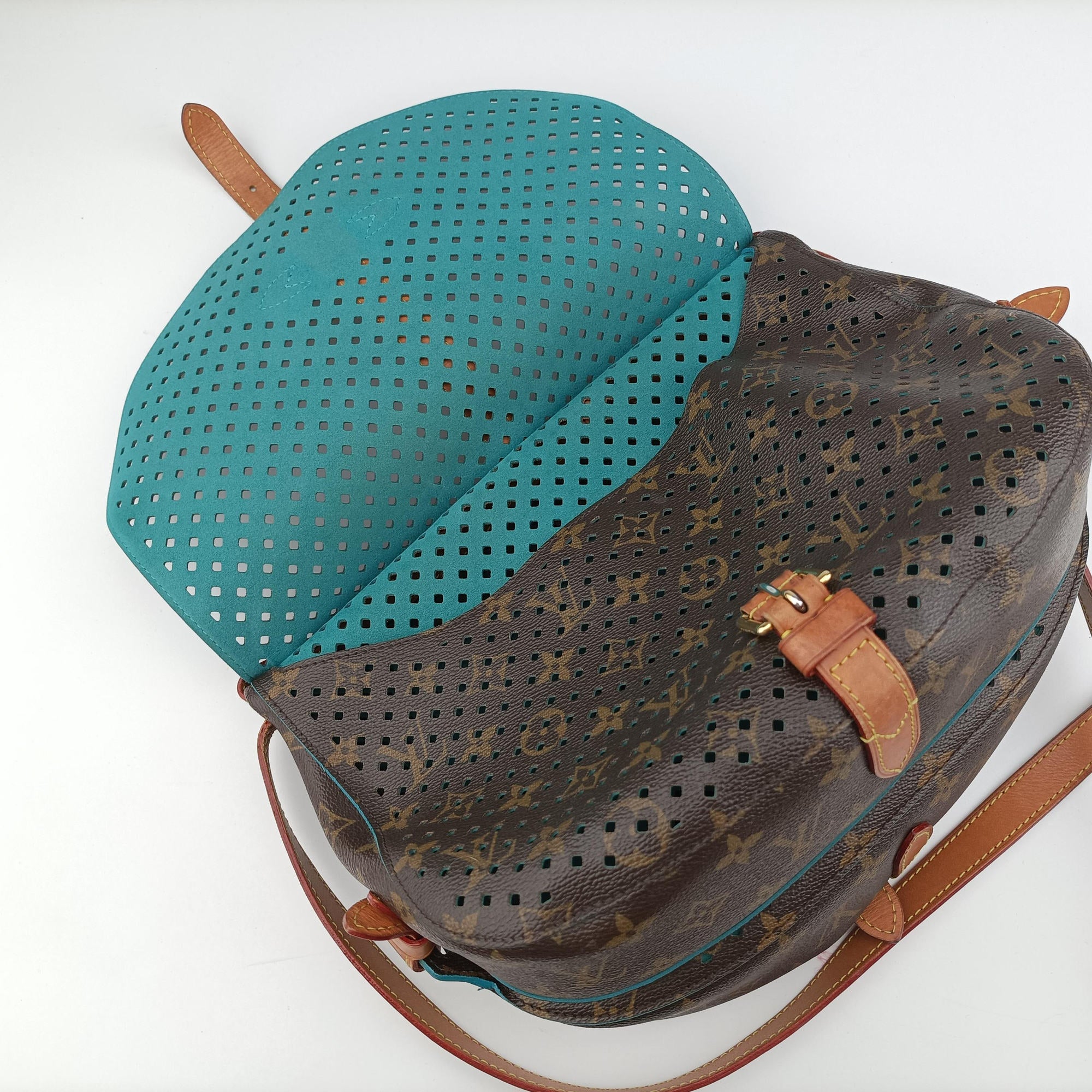 Pre-owned Louis Vuitton Flore Saumur 30 Brown×Turquoise Monogram Perfo M93998 shoulderbag | stylenewstar