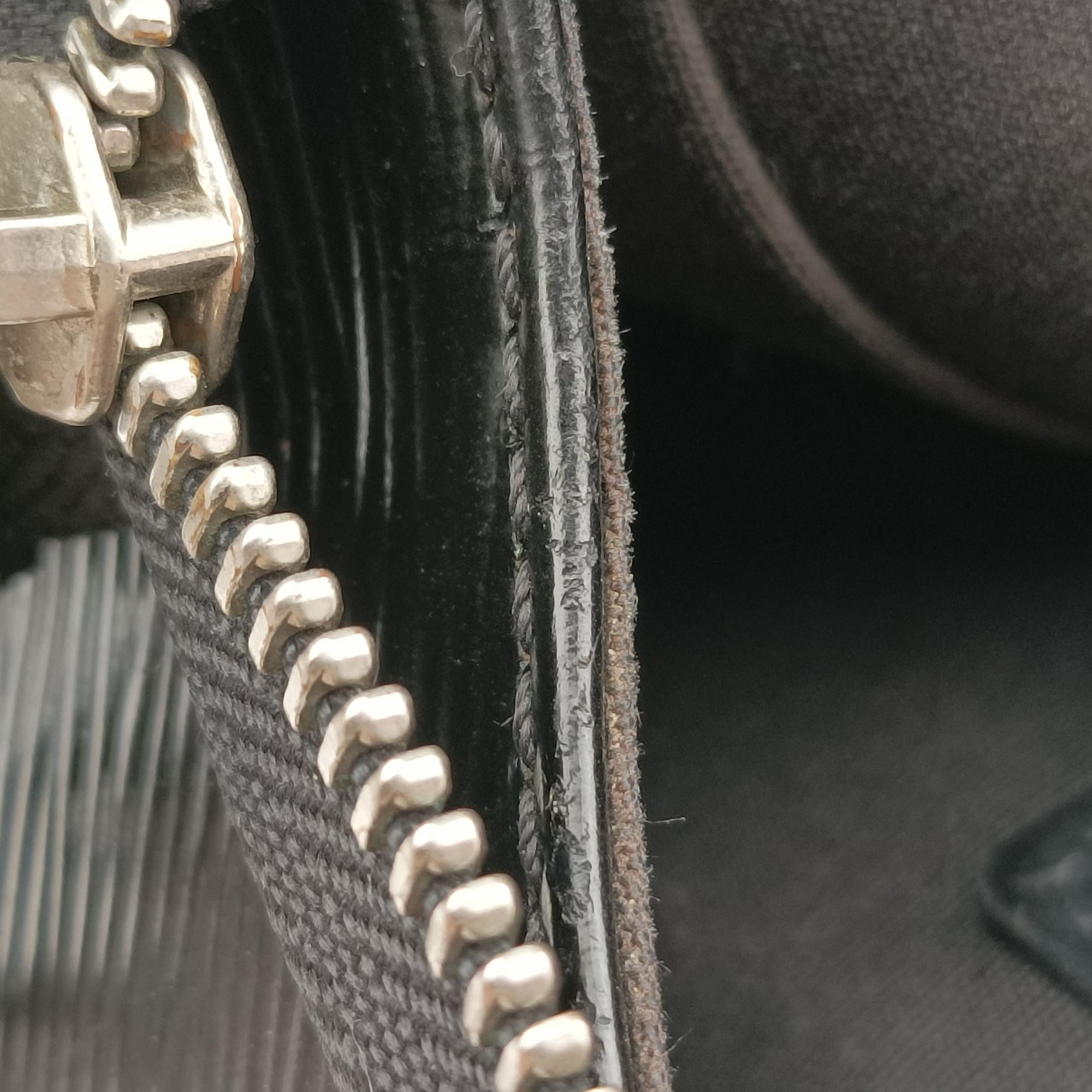 Pre-owned Louis Vuitton Bréa MM Noir Epi M40329 shoulderbag | stylenewstar