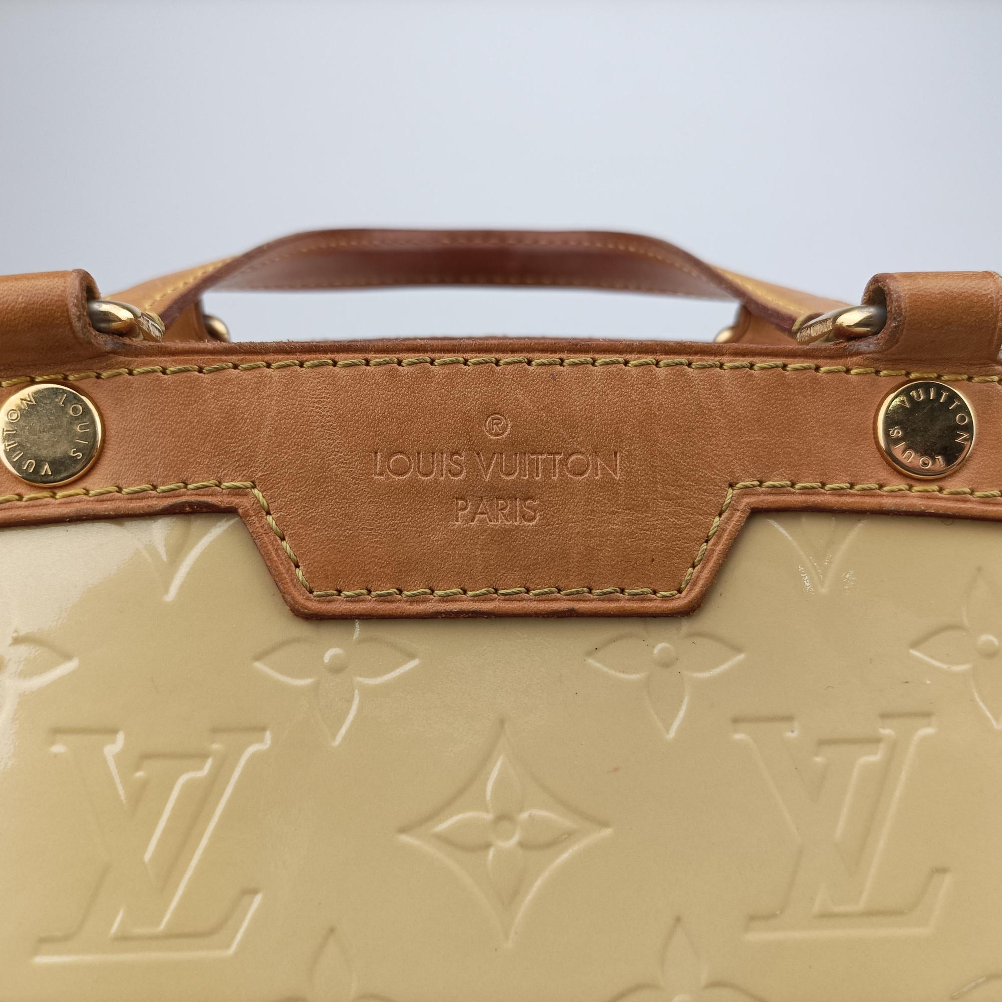 Pre-owned Louis Vuitton Brea MM Dunne Vernis M90180 shoulderbag | stylenewstar