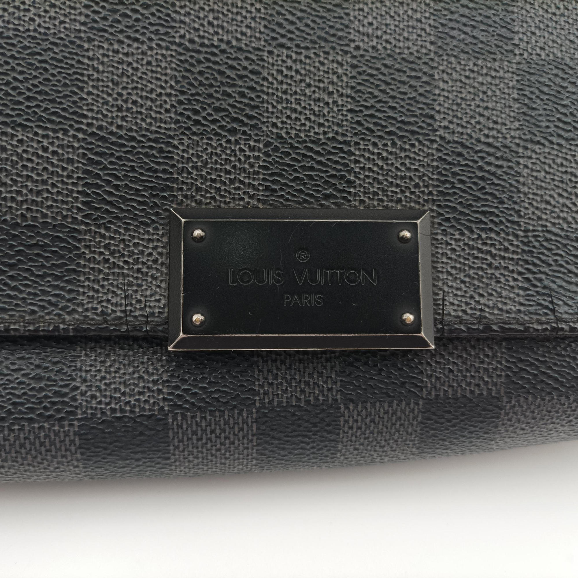 Pre-owned Louis Vuitton District PM Noir Damier GRAPHITE N41260 shoulderbag | stylenewstar
