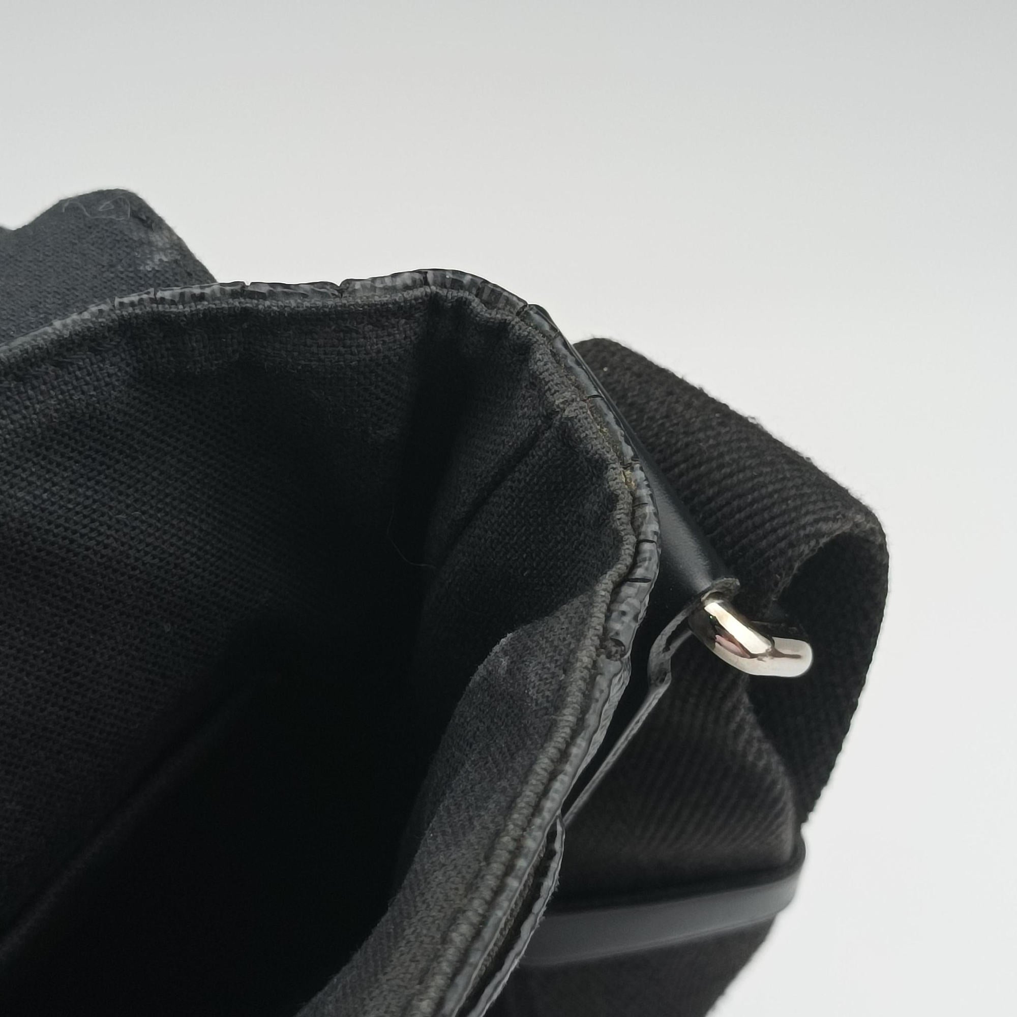 Pre-owned Louis Vuitton District PM Noir Damier GRAPHITE N41260 shoulderbag | stylenewstar