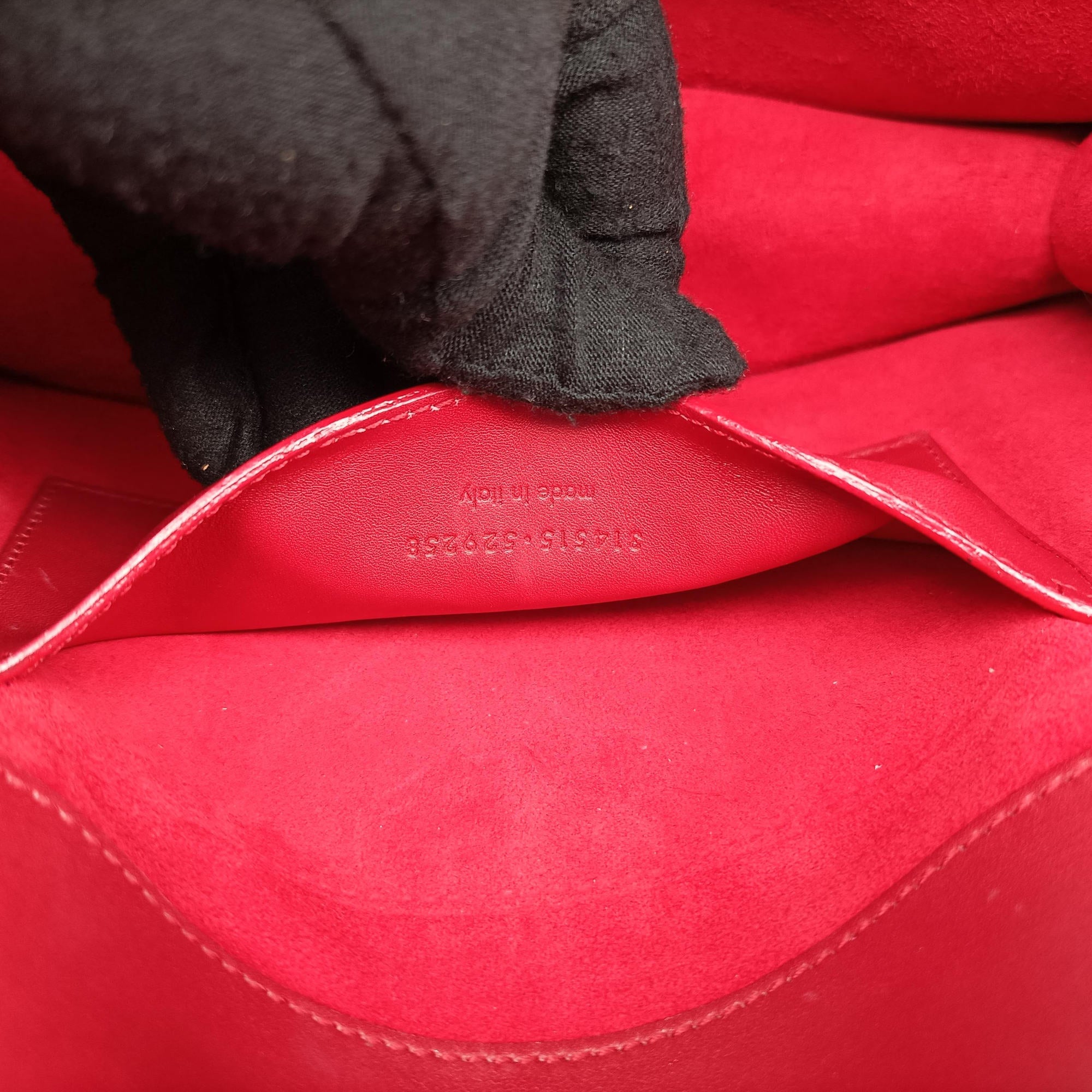 Pre-owned Yves Saint Laurent BETTY Red Leather 314515 shoulderbag | stylenewstar