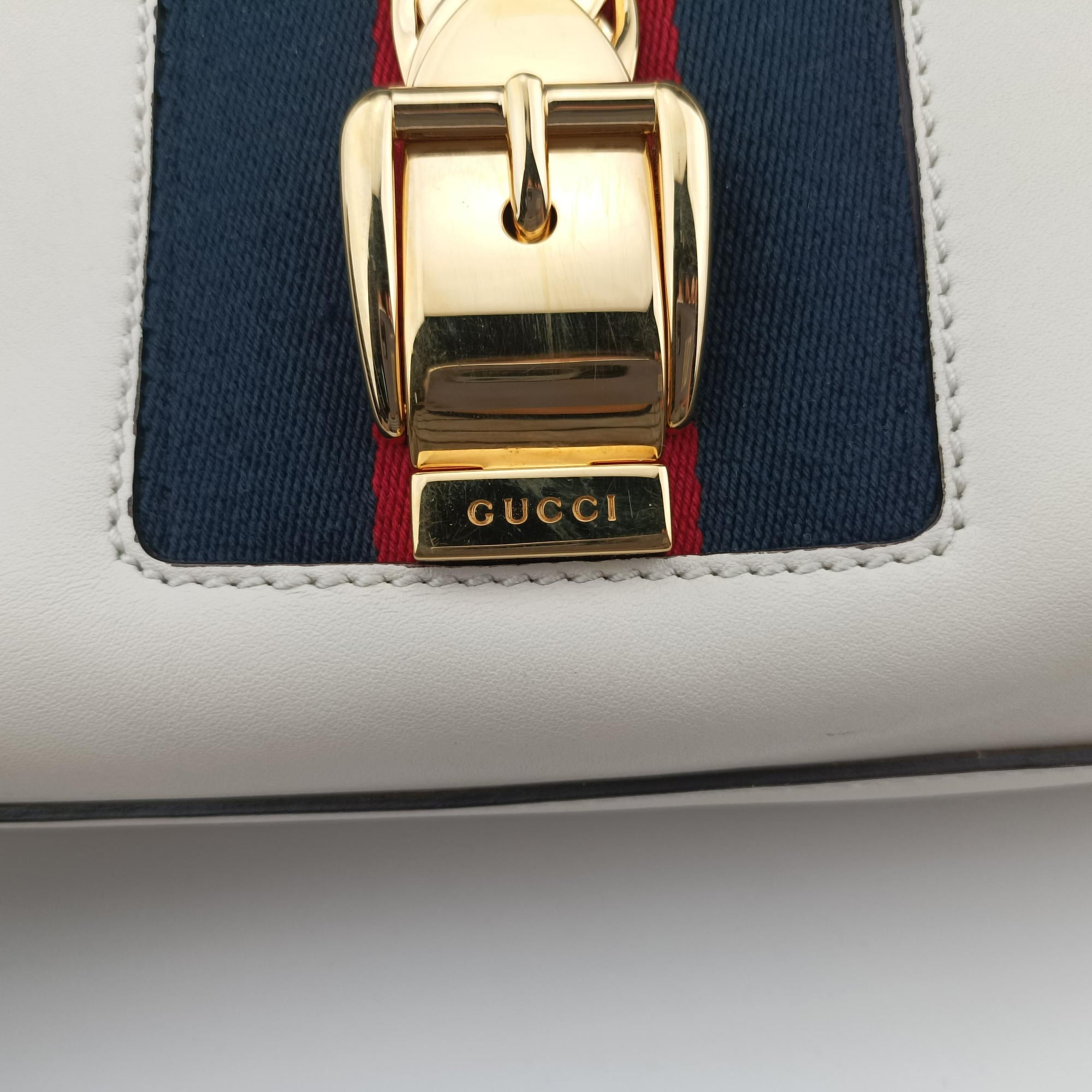 Pre-owned Gucci Sylvie White x Black x Red x Navy Leather 460381 shoulderbag | stylenewstar