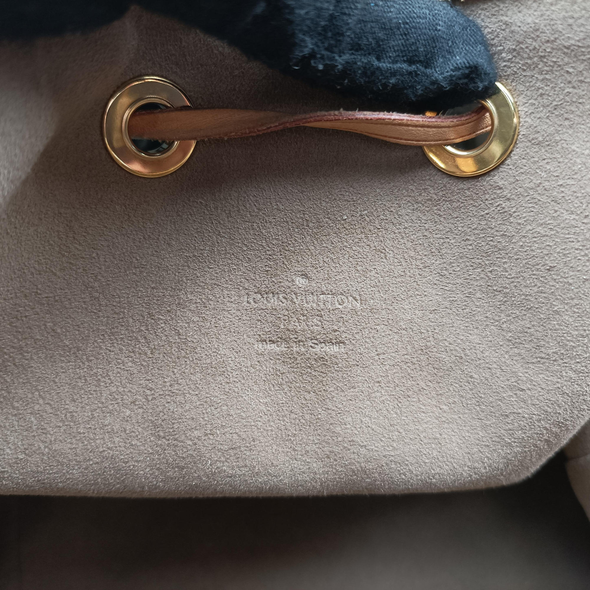 Vintage Louis Vuitton Petit Noe Noir Monogram Multicolor M42230 shoulderbag | stylenewstar