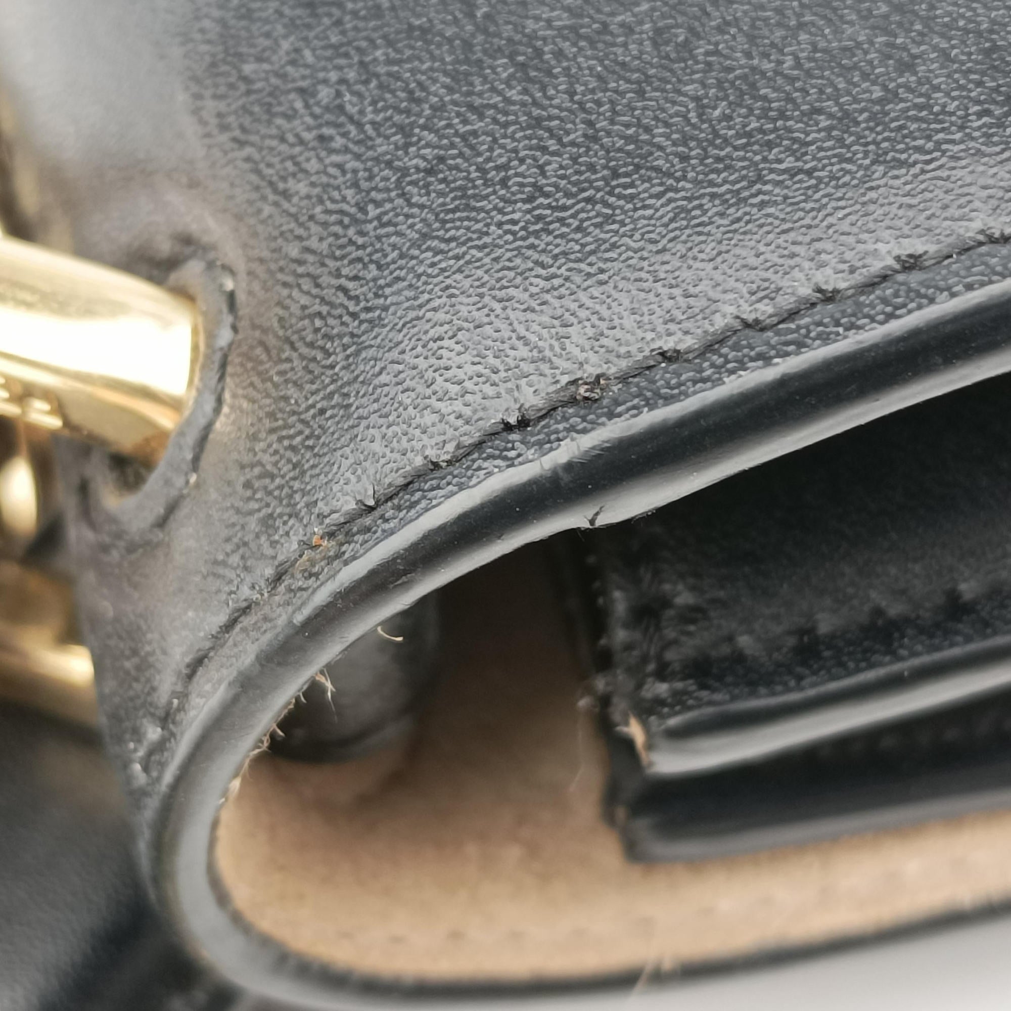 Pre-owned Fendi Monster Kan I Black Leather 8M0381 shoulderbag | stylenewstar