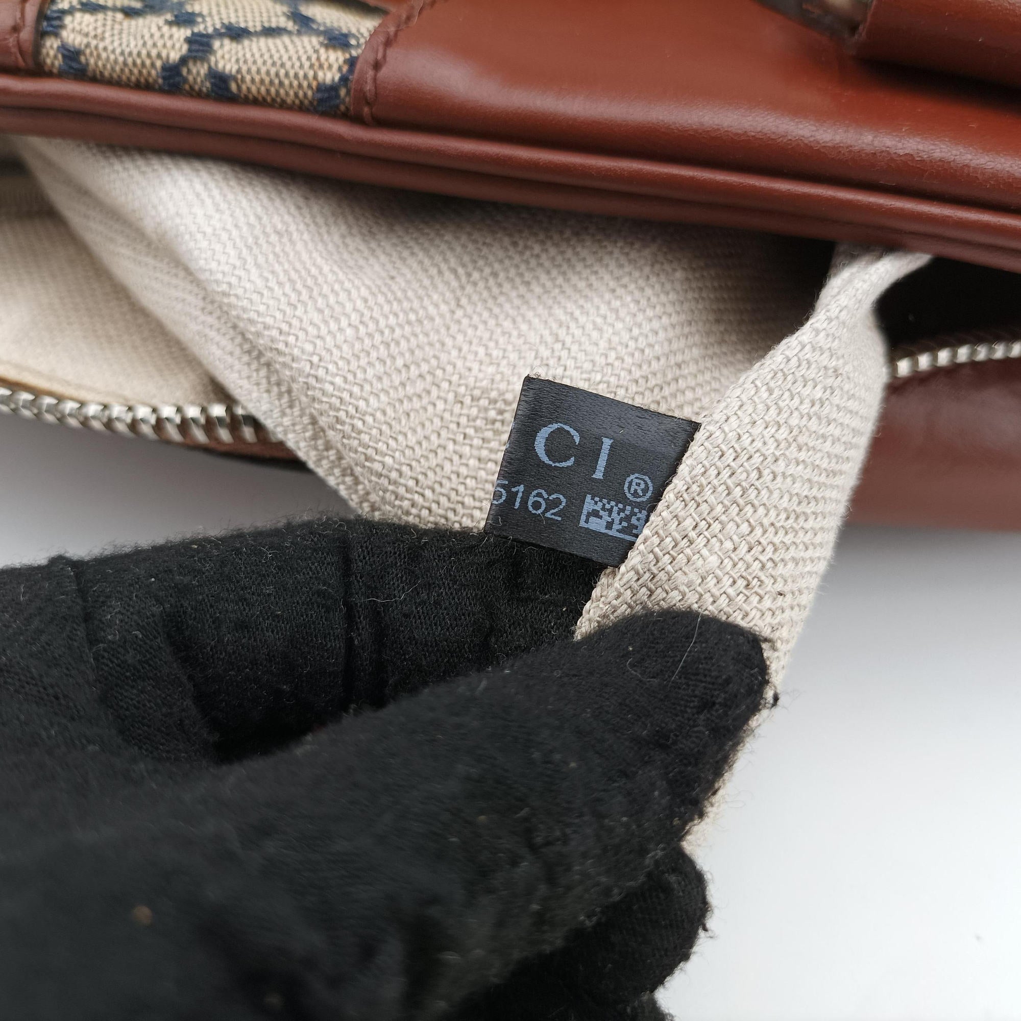 Pre-owned Gucci Diamante Brown × Beige Canvas × Leather 231838 handbag | stylenewstar