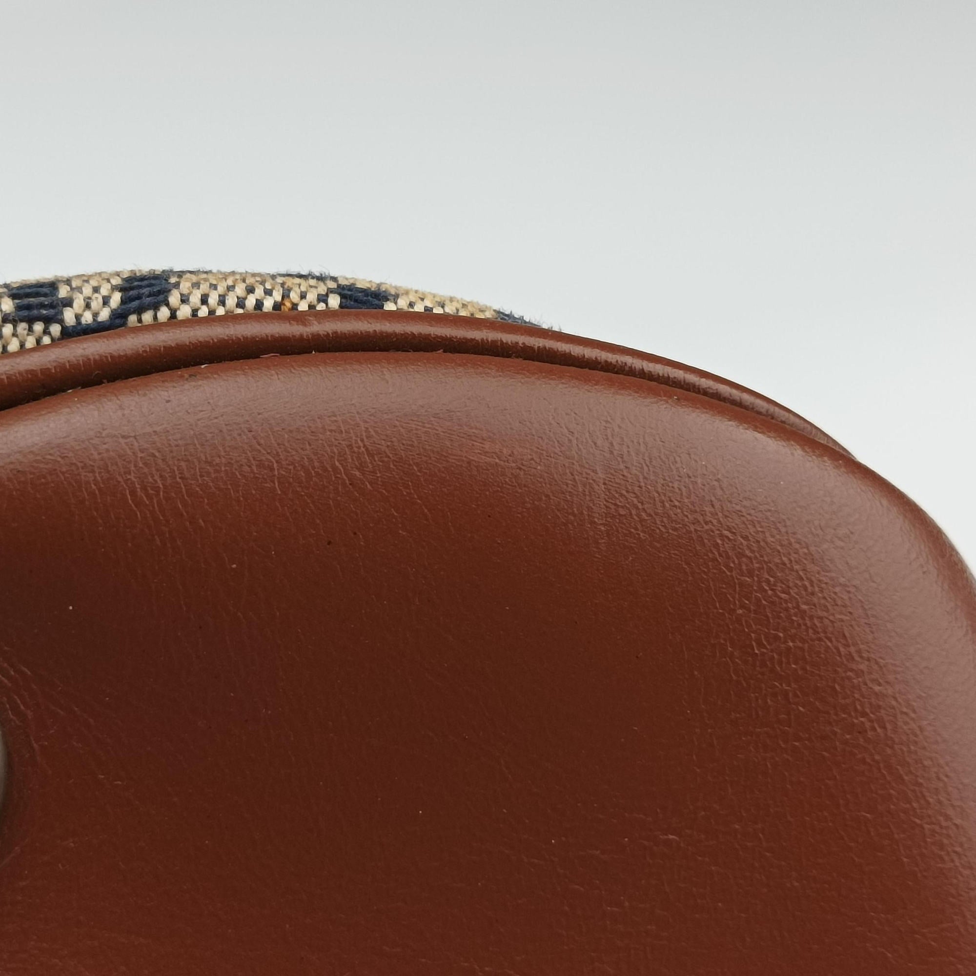 Pre-owned Gucci Diamante Brown × Beige Canvas × Leather 231838 handbag | stylenewstar