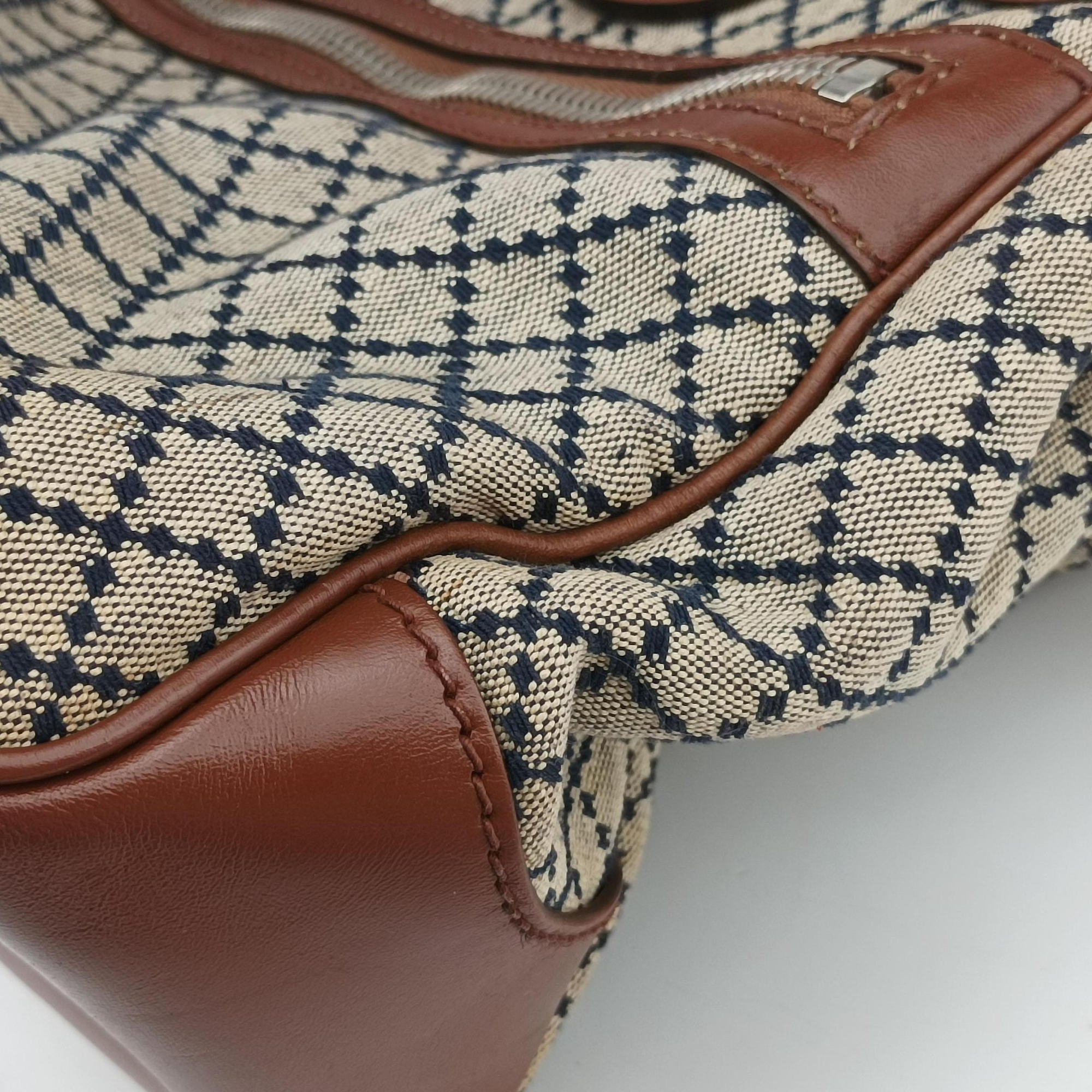 Pre-owned Gucci Diamante Brown × Beige Canvas × Leather 231838 handbag | stylenewstar